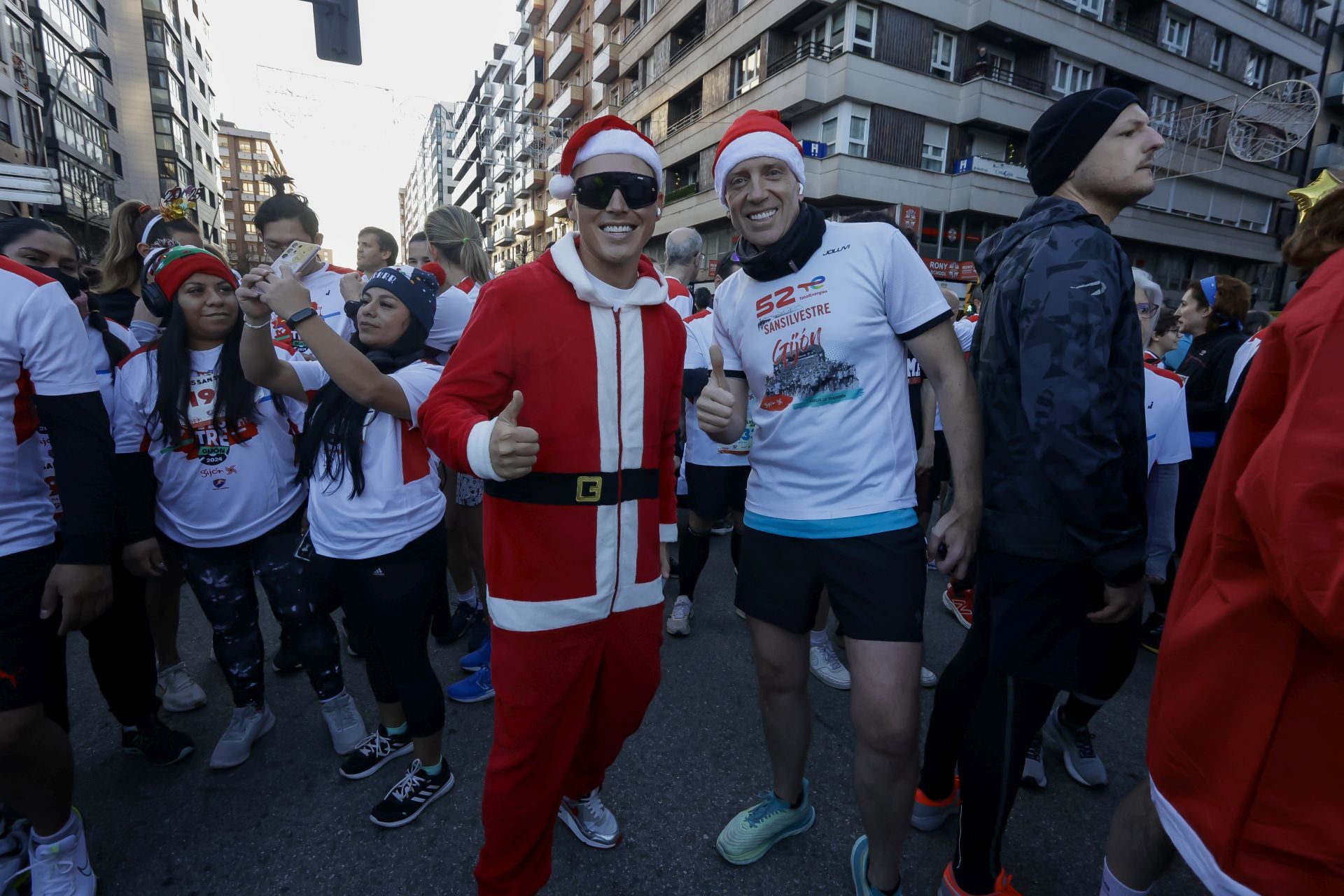 La San Silvestre vuela por las calles de Gijón