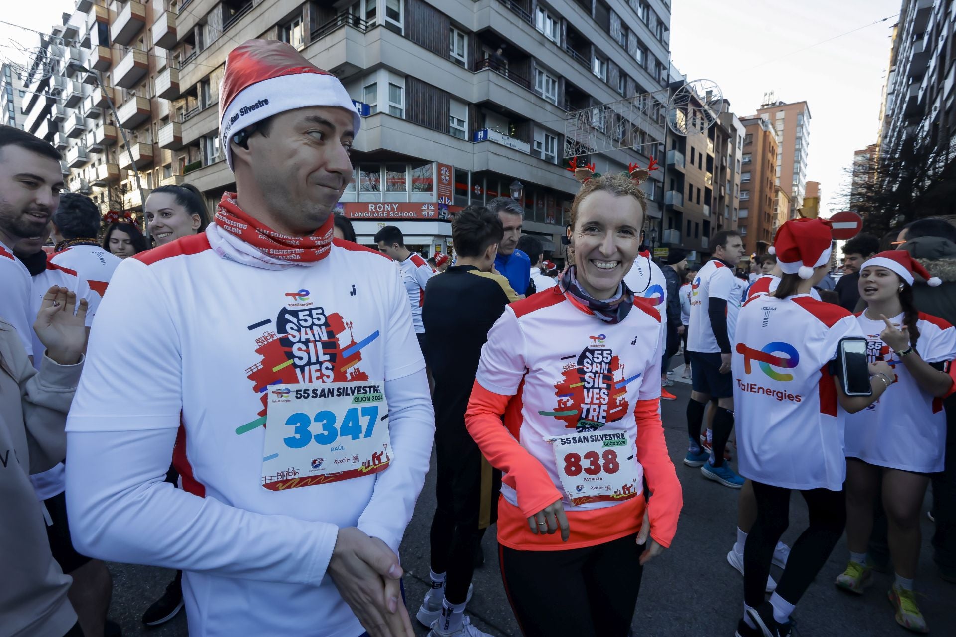 La San Silvestre vuela por las calles de Gijón