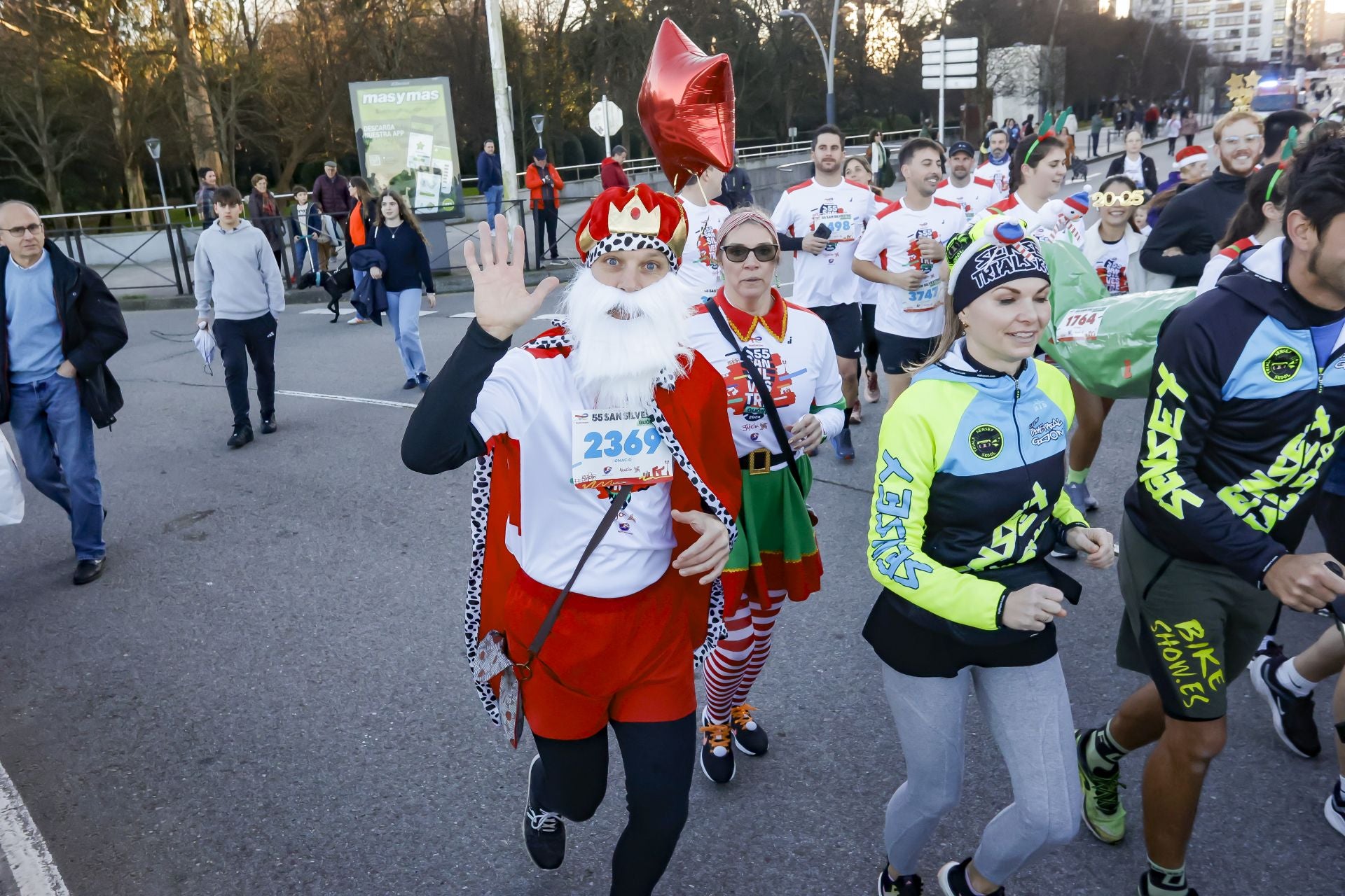 La San Silvestre vuela por las calles de Gijón