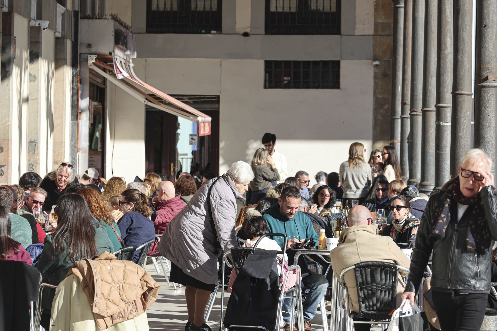 Asturias, de terraceo para brindar por el nuevo año