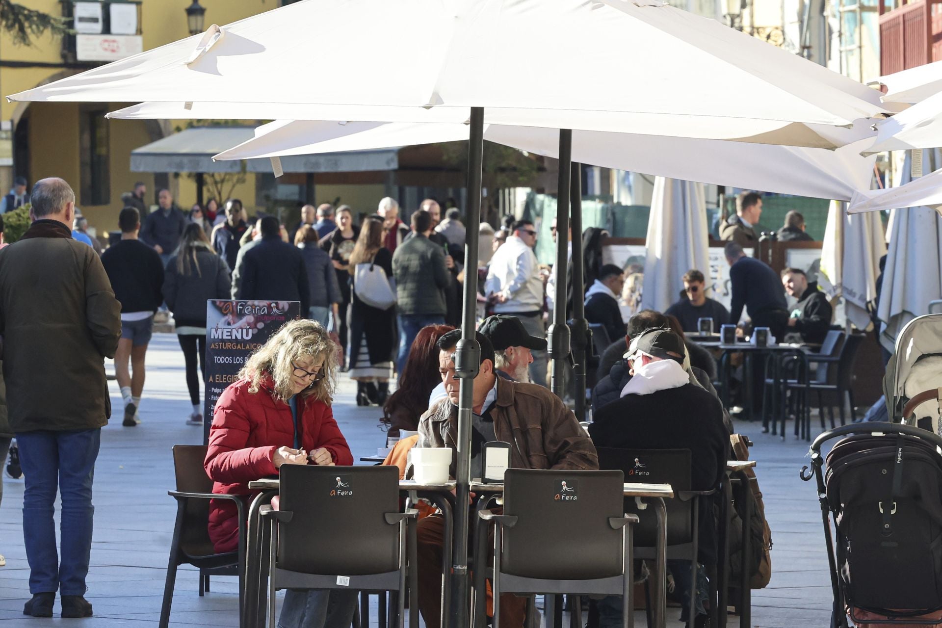 Asturias, de terraceo para brindar por el nuevo año