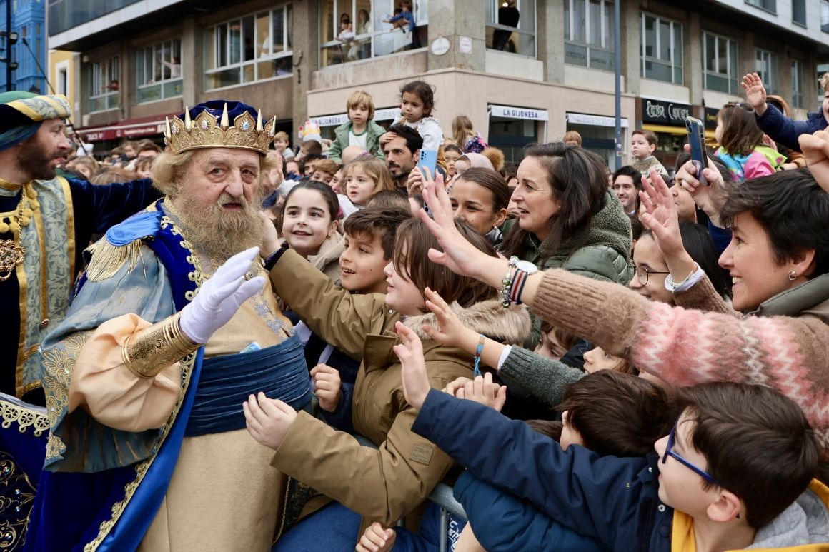 Las imágenes de la llegada de los Reyes Magos a Gijón