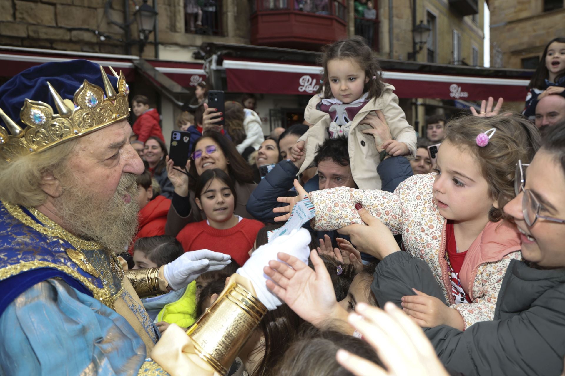 Las imágenes de la llegada de los Reyes Magos a Gijón