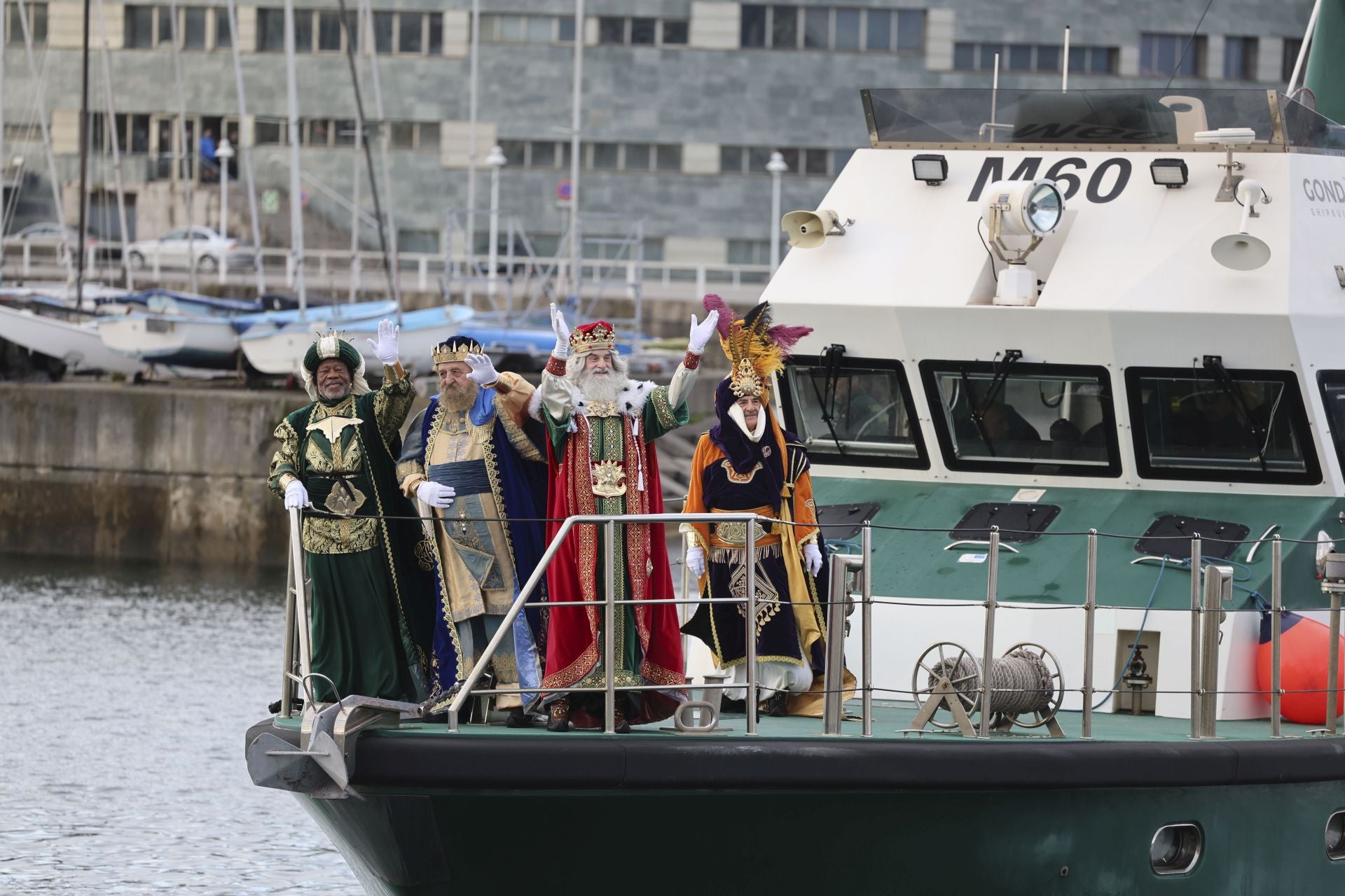 Las imágenes de la llegada de los Reyes Magos a Gijón