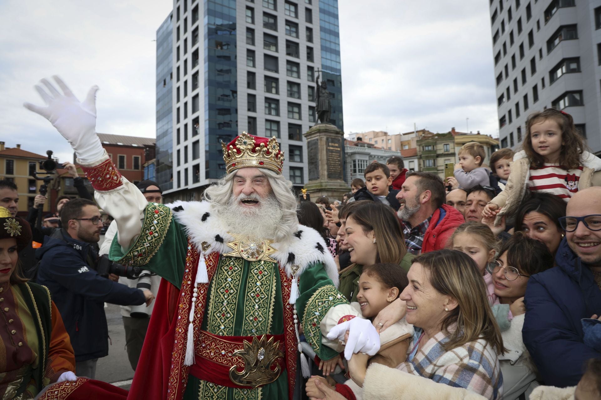 Las imágenes de la llegada de los Reyes Magos a Gijón