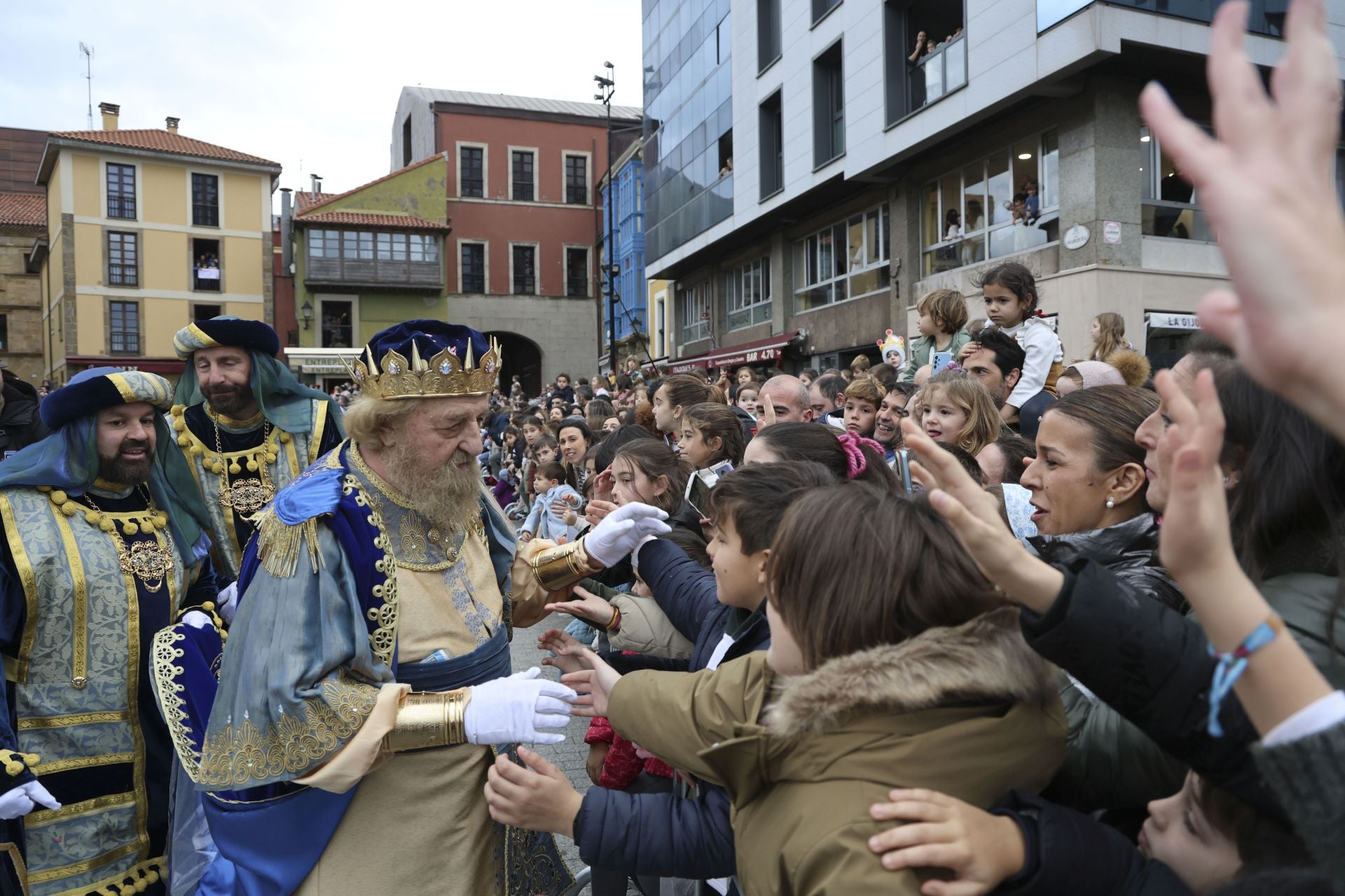 Las imágenes de la llegada de los Reyes Magos a Gijón