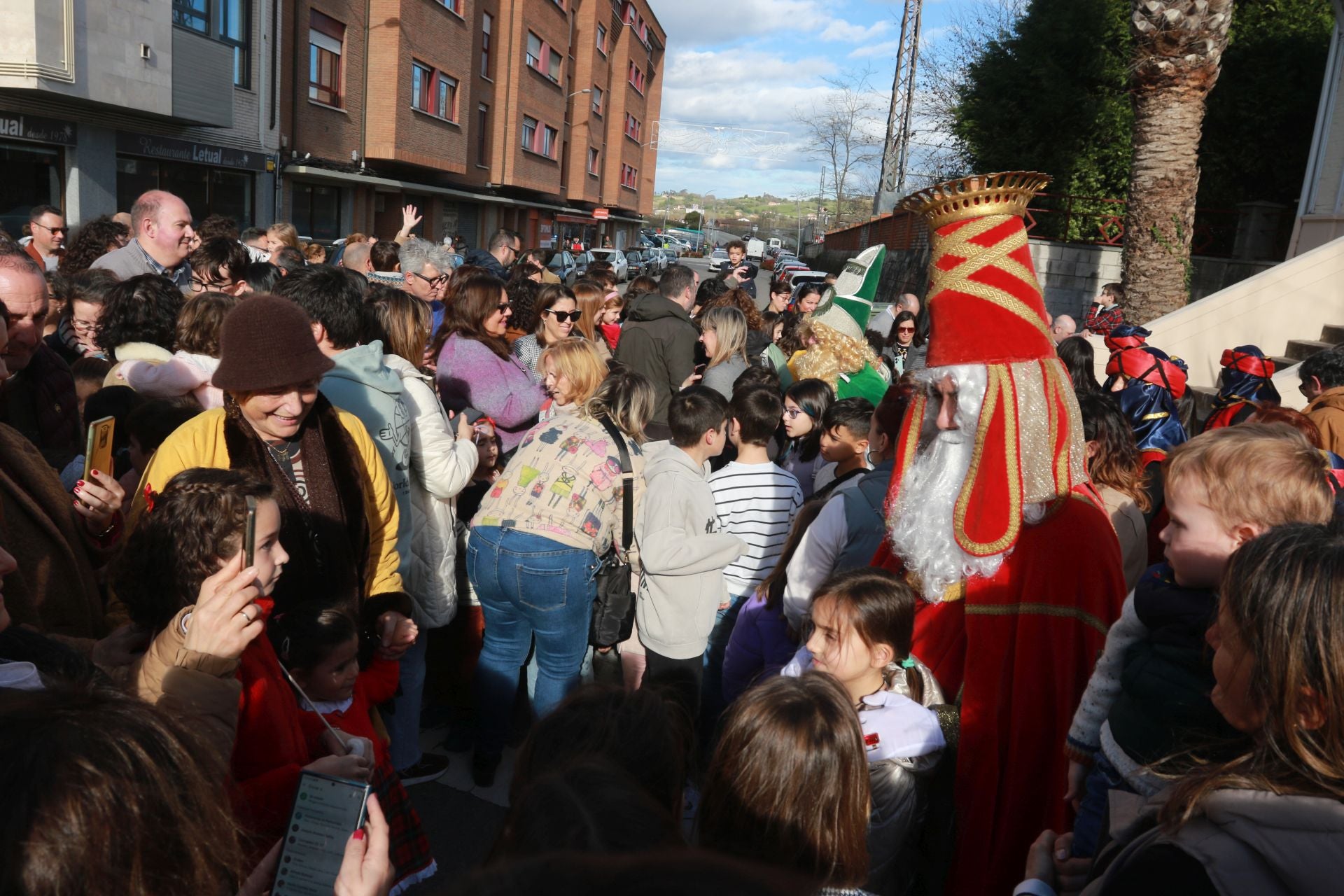 La magia de los Reyes Magos llena Noreña
