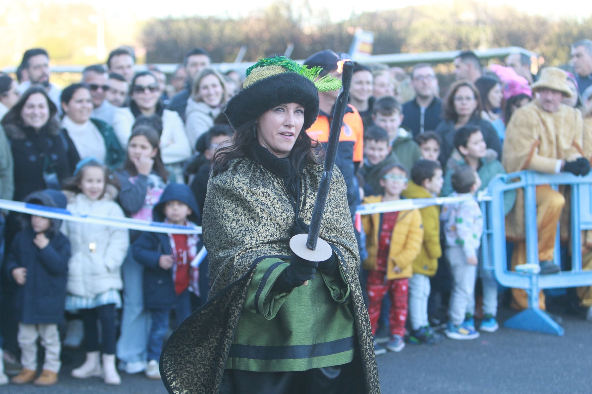 Los Reyes Magos llegan hasta en ultraligero: así recibieron a los niños en Llanera