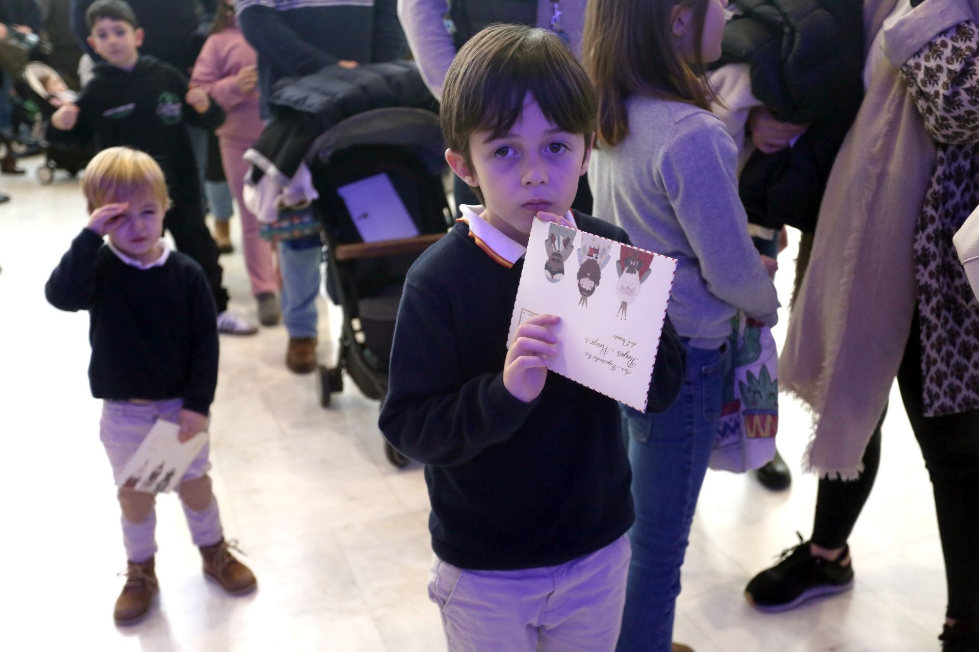 En imágenes: recepción de los Reyes Magos a los niños de Oviedo