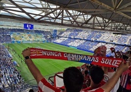 Aficionados del Sporting de Gijón en el estadio Carlos Tartiere.