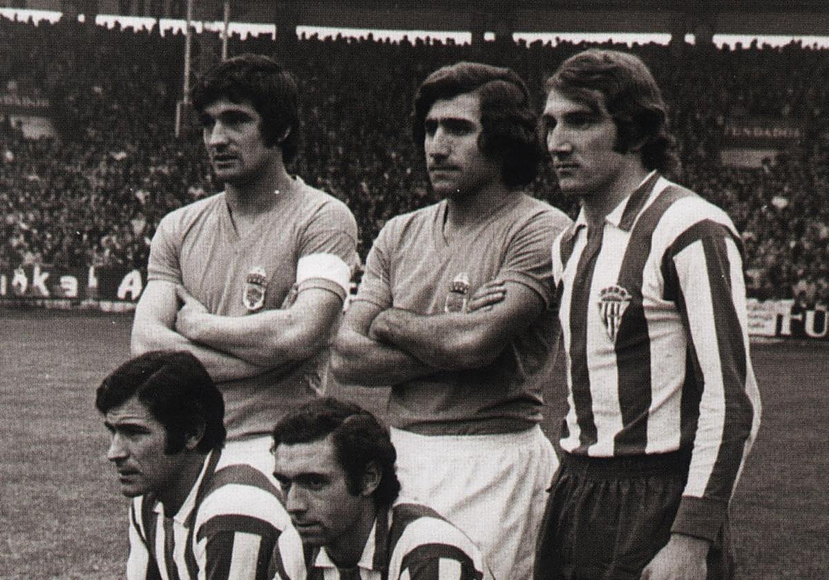 Tensi, Uría, Churruca, Pascual y Quini, en el derbi de 1973.