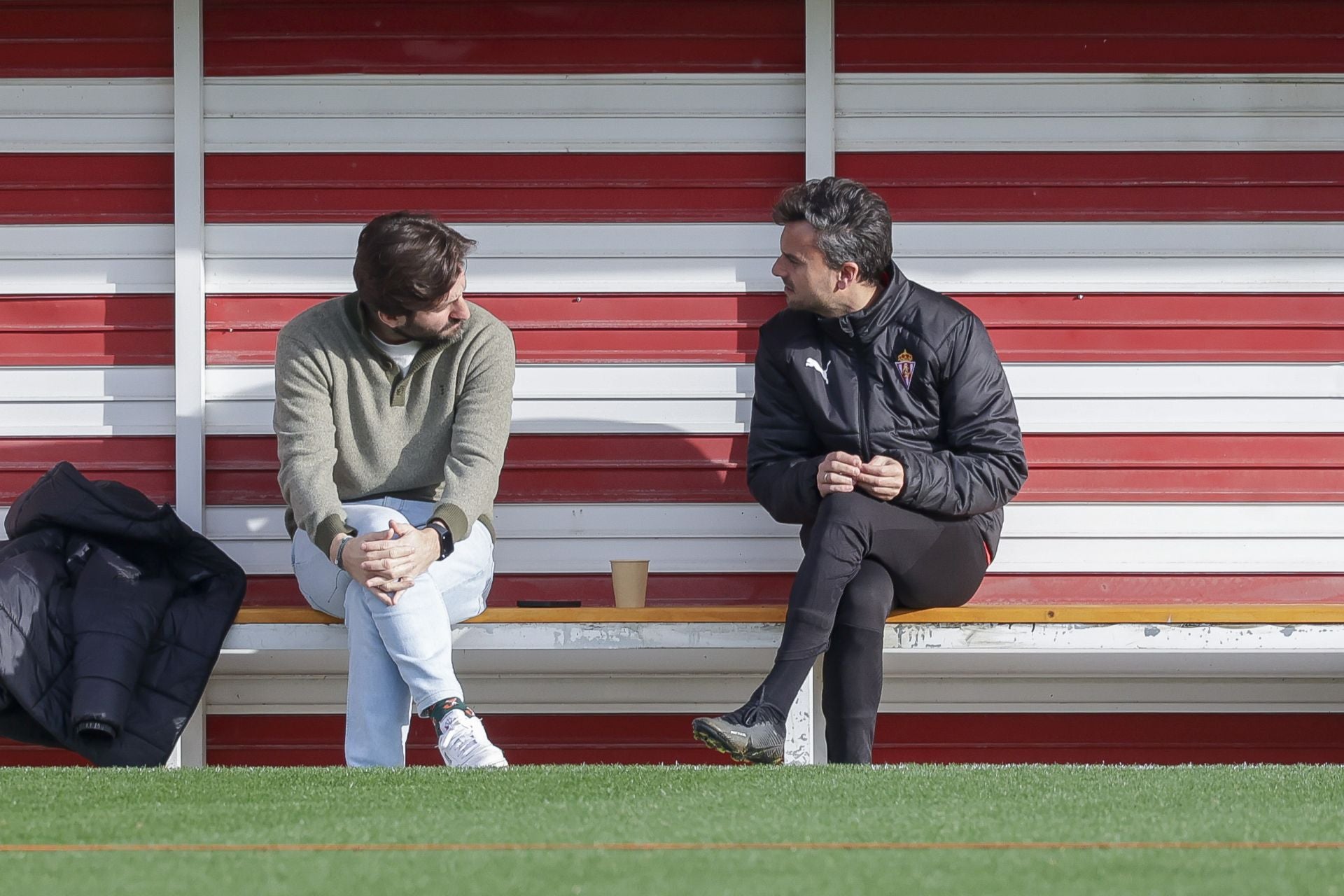 El último entrenamiento del Sporting de Gijón antes del derbi, en fotos