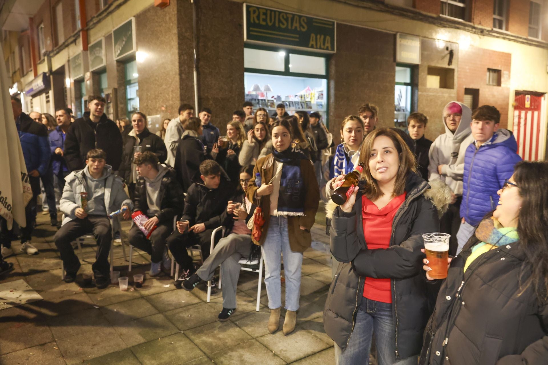 Ambientazo en los bares de Oviedo por el derbi asturiano