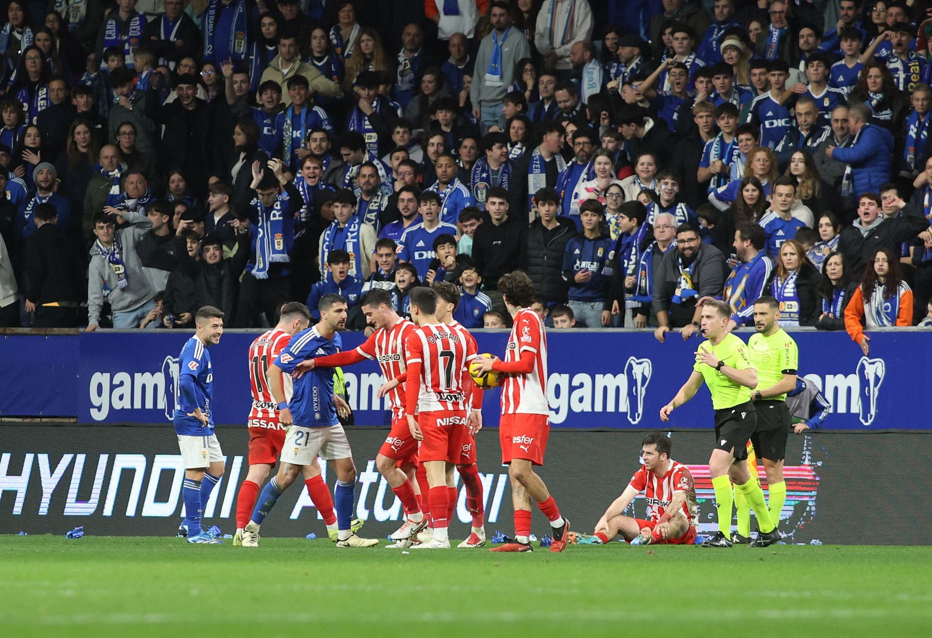 Las mejores imágenes del Real Oviedo - Sporting de Gijón