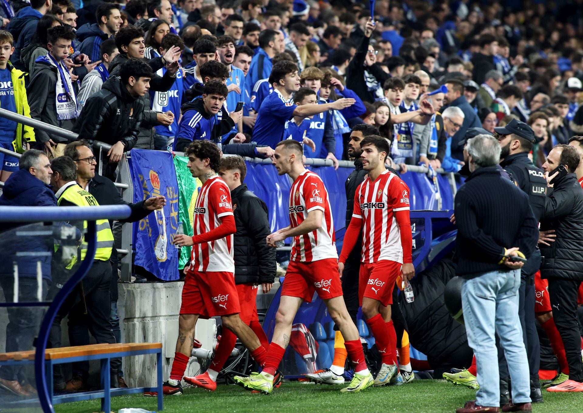 Las mejores imágenes del Real Oviedo - Sporting de Gijón