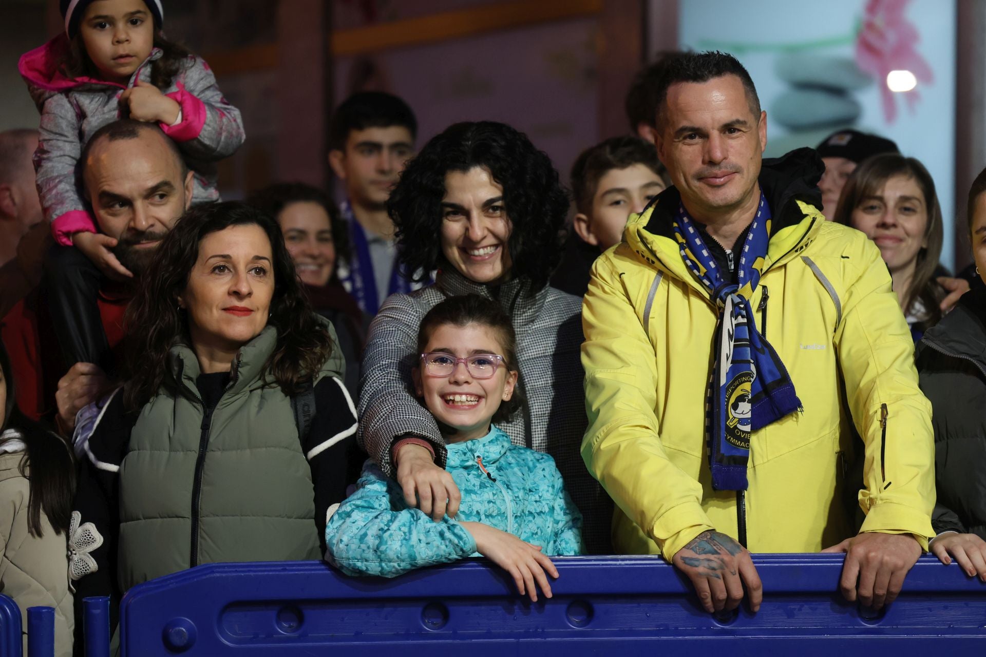¿Estuviste animando al Real Oviedo antes del derbi? ¡Búscate en las fotos!
