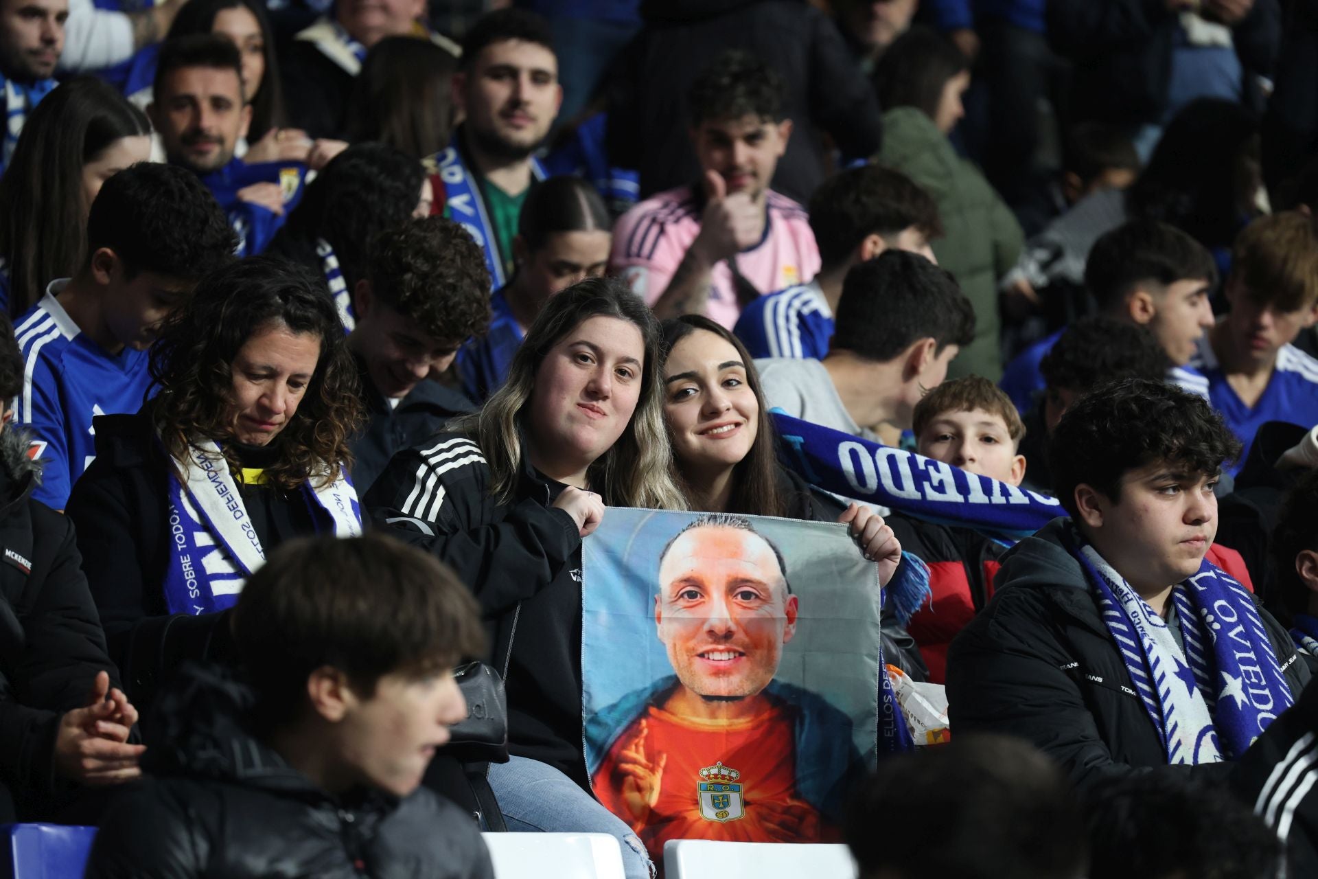 ¿Estuviste viendo el Real Oviedo - Sporting de Gijón? ¡Búscate en las fotos del Tartiere!