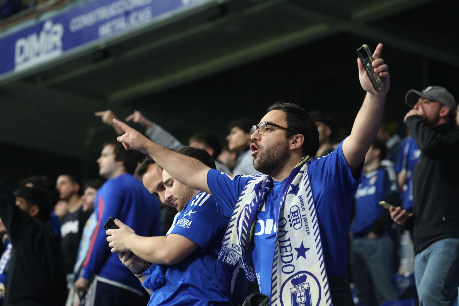 ¿Estuviste viendo el Real Oviedo - Sporting de Gijón? ¡Búscate en las fotos del Tartiere!