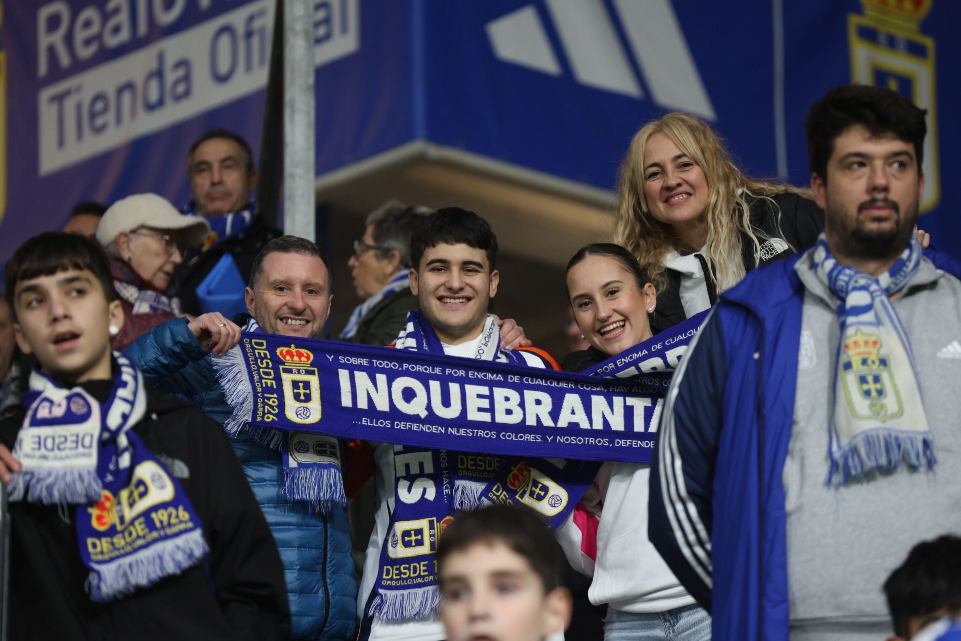 ¿Estuviste viendo el Real Oviedo - Sporting de Gijón? ¡Búscate en las fotos del Tartiere!