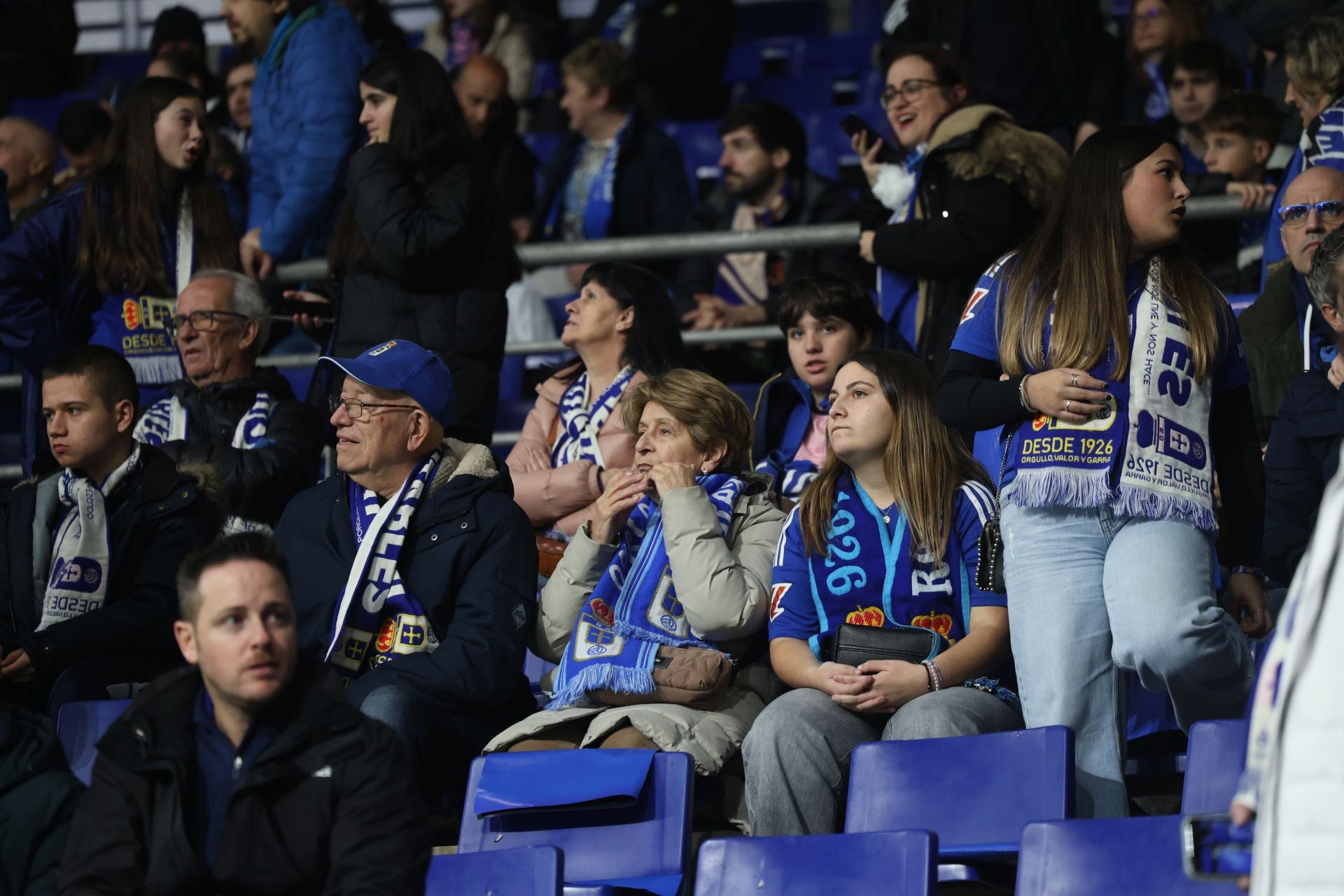 ¿Estuviste viendo el Real Oviedo - Sporting de Gijón? ¡Búscate en las fotos del Tartiere!