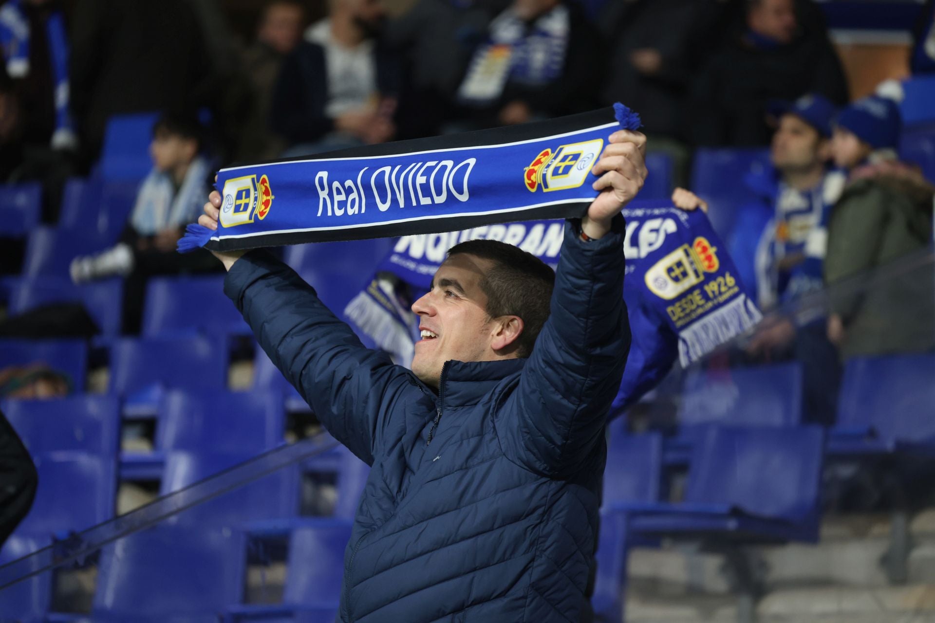 ¿Estuviste viendo el Real Oviedo - Sporting de Gijón? ¡Búscate en las fotos del Tartiere!