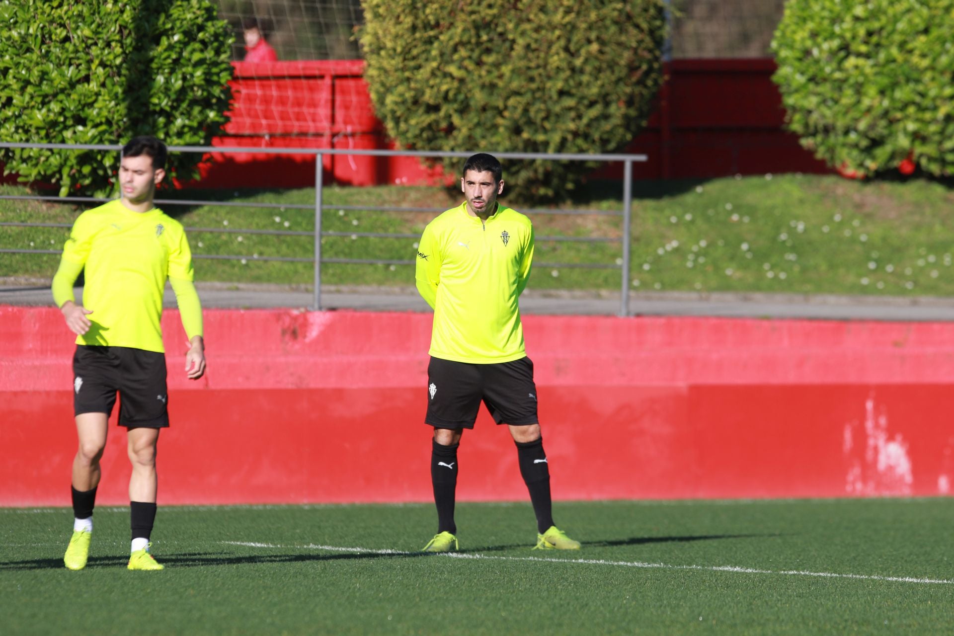 El Sporting de Gijón vuelve a entrenar tras el derbi