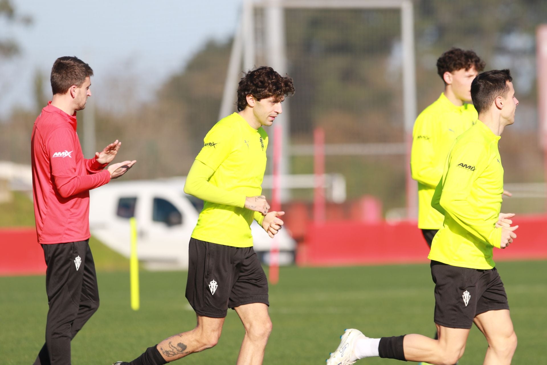 El Sporting de Gijón vuelve a entrenar tras el derbi