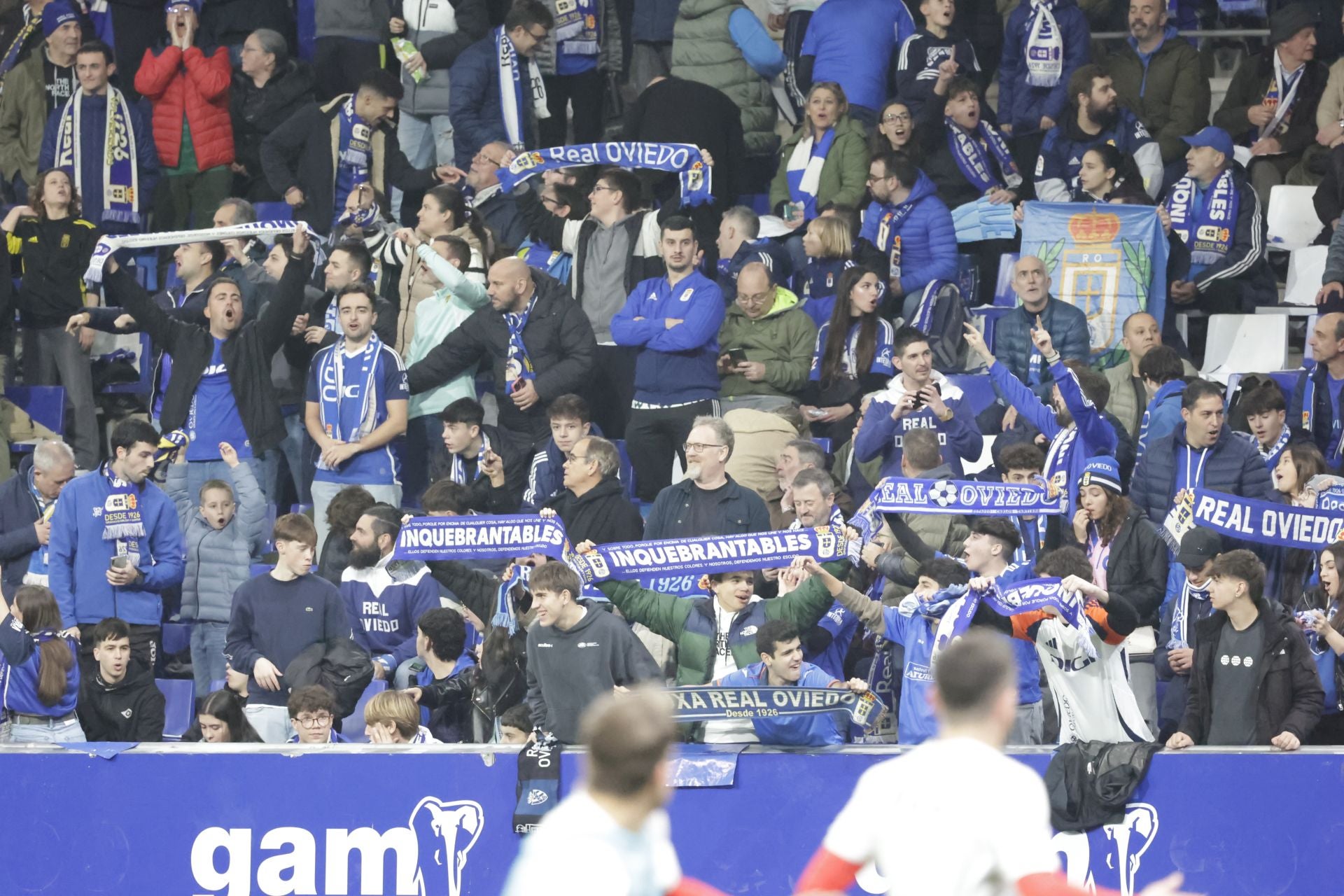 ¿Estuviste viendo el Real Oviedo - Sporting de Gijón? ¡Búscate en las fotos del Tartiere!