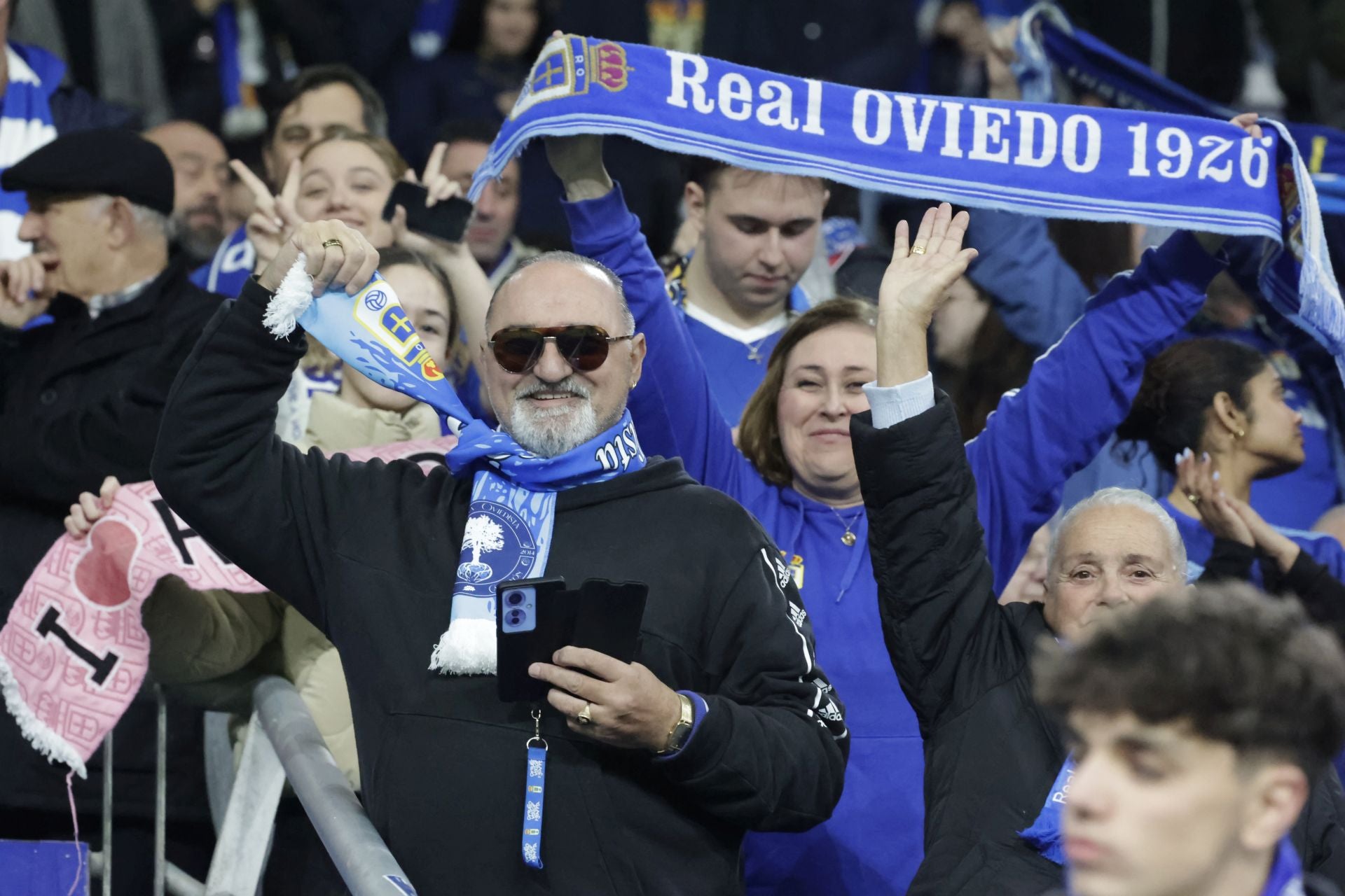 ¿Estuviste viendo el Real Oviedo - Sporting de Gijón? ¡Búscate en las fotos del Tartiere!