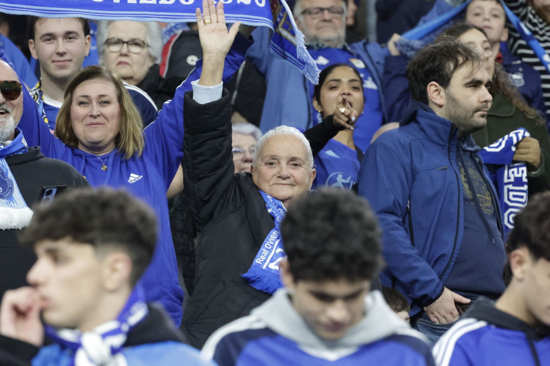 ¿Estuviste viendo el Real Oviedo - Sporting de Gijón? ¡Búscate en las fotos del Tartiere!