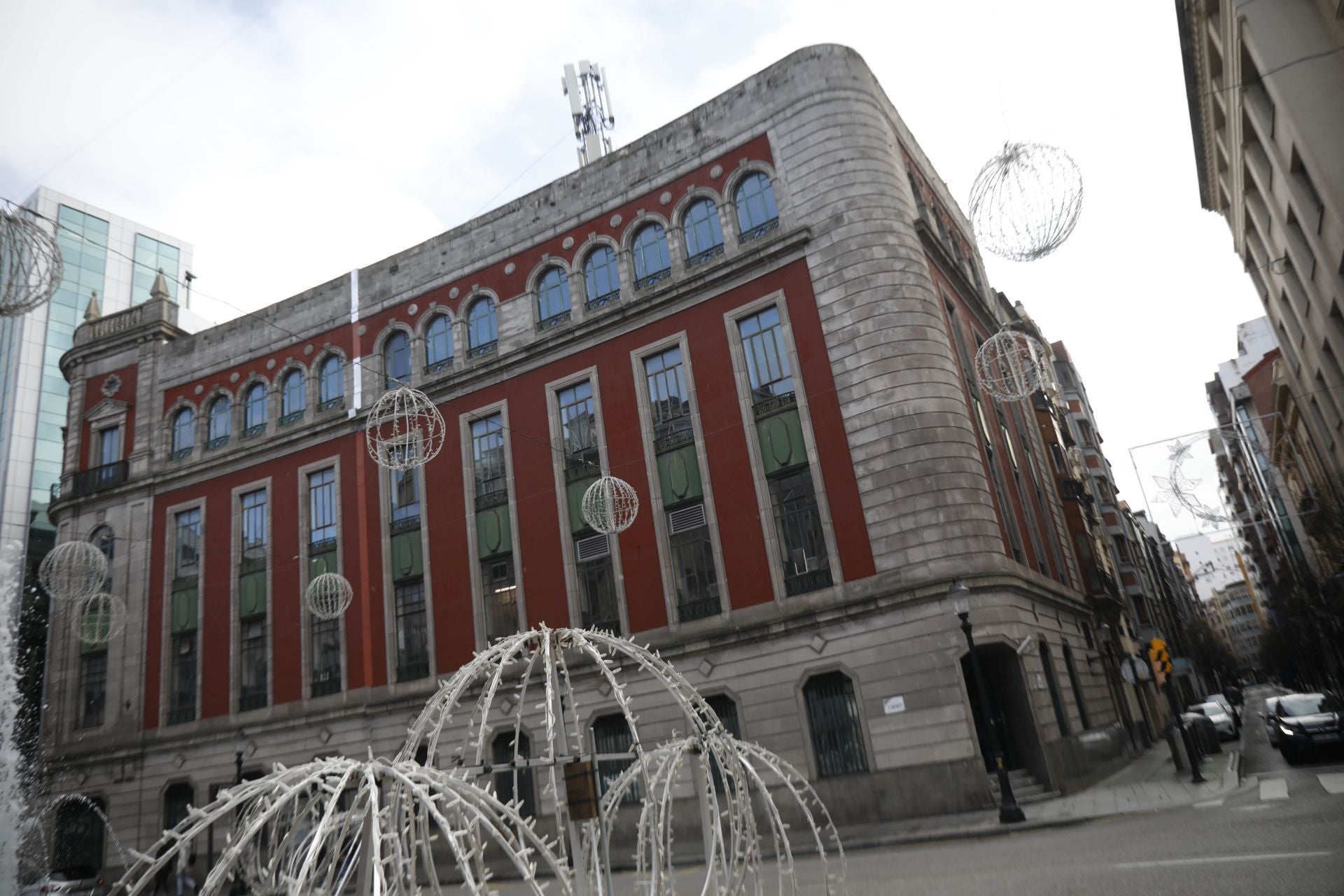 Así es el edificio histórico de Gijón que se convertirá en una enorme perfumería