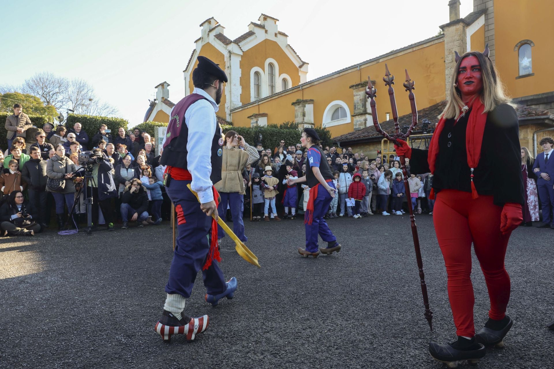 Sidros, Comedies... y hasta pitufos en Valdesoto