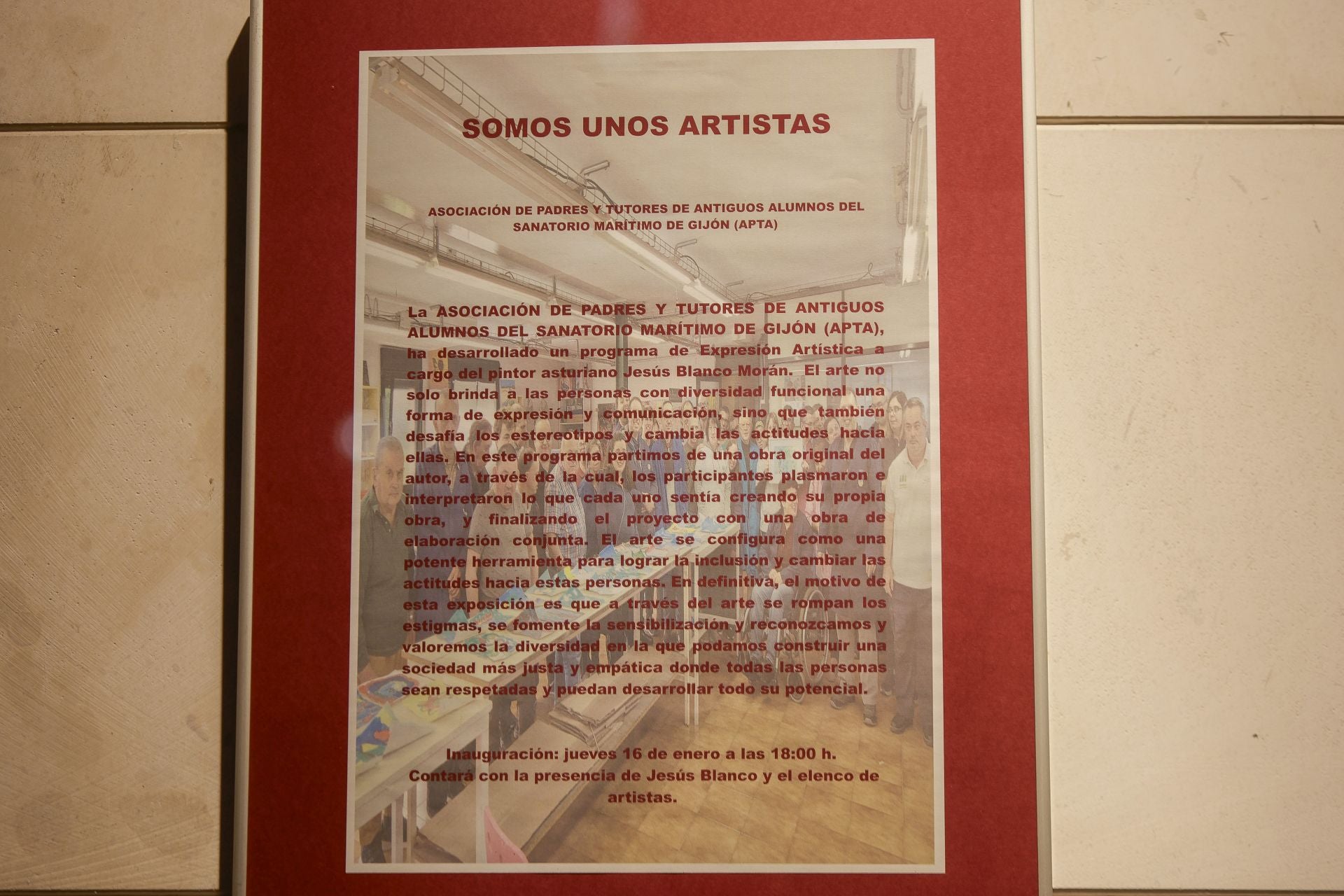 Residentes del Centro de Apoyo a la Integración APTA de Gijón exponen su arte