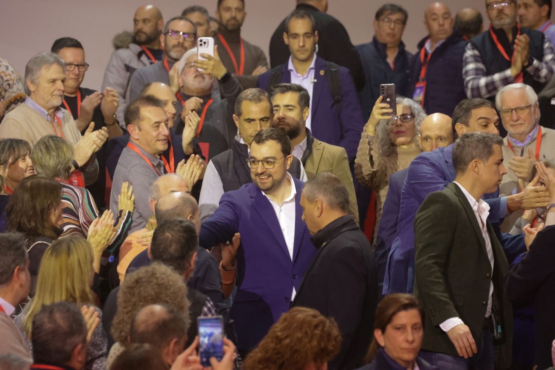 Pedro Sánchez y Adrián Barbón inauguran el congreso socialista en Avilés