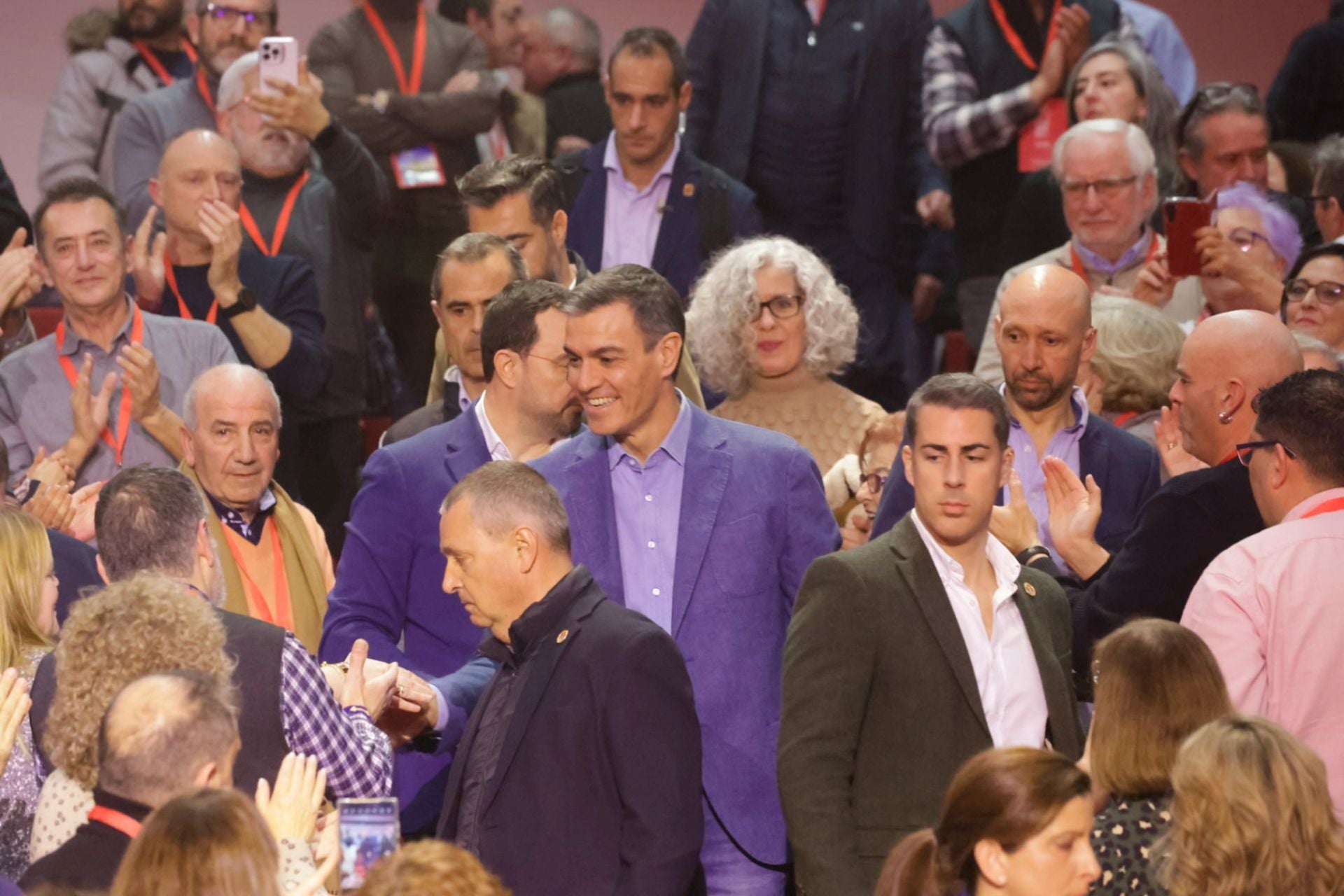 Pedro Sánchez y Adrián Barbón inauguran el congreso socialista en Avilés