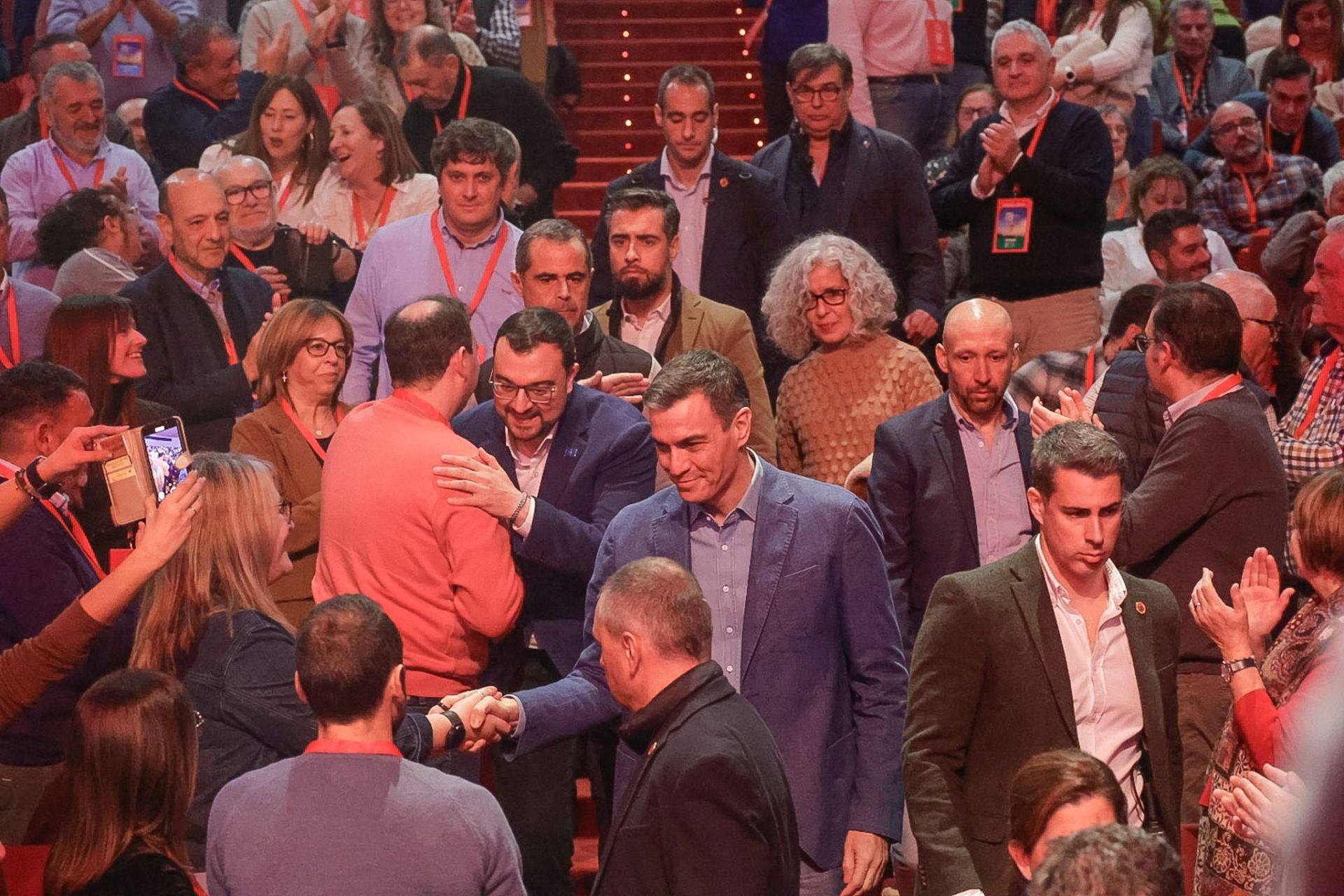 Pedro Sánchez y Adrián Barbón inauguran el congreso socialista en Avilés