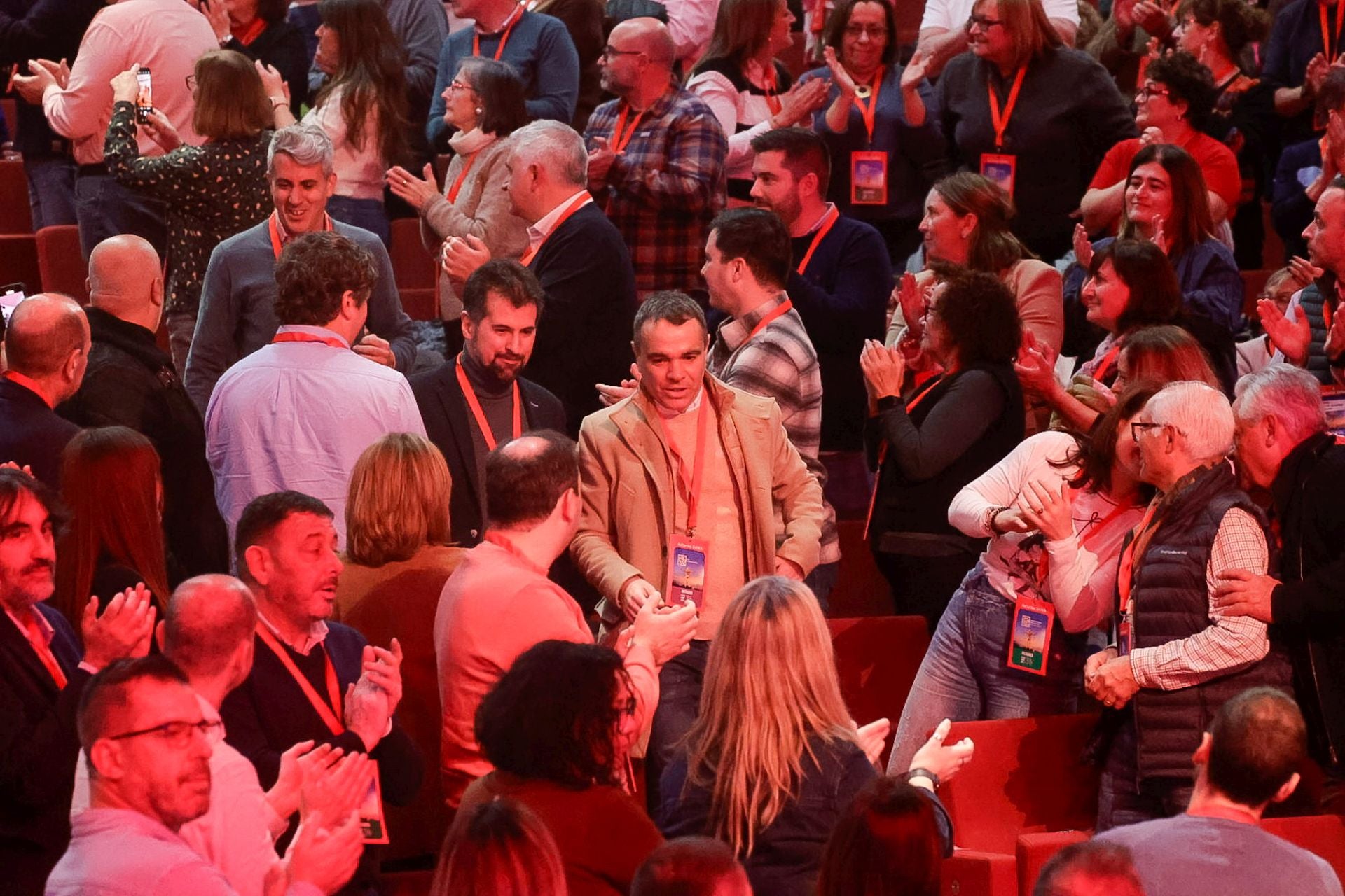 Pedro Sánchez y Adrián Barbón inauguran el congreso socialista en Avilés