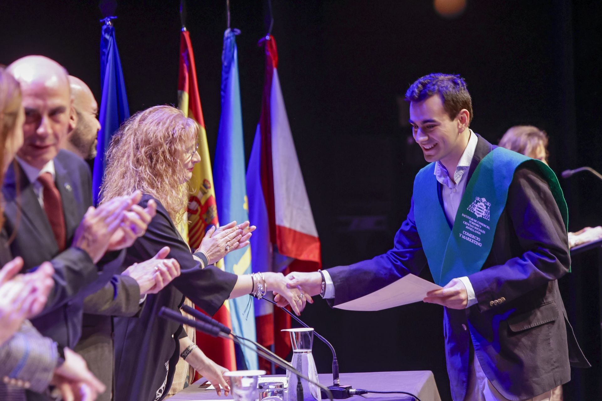 Acto de graduación de los alumnos de la Facultad de Comercio, Turismo y Ciencias Sociales Jovellanos