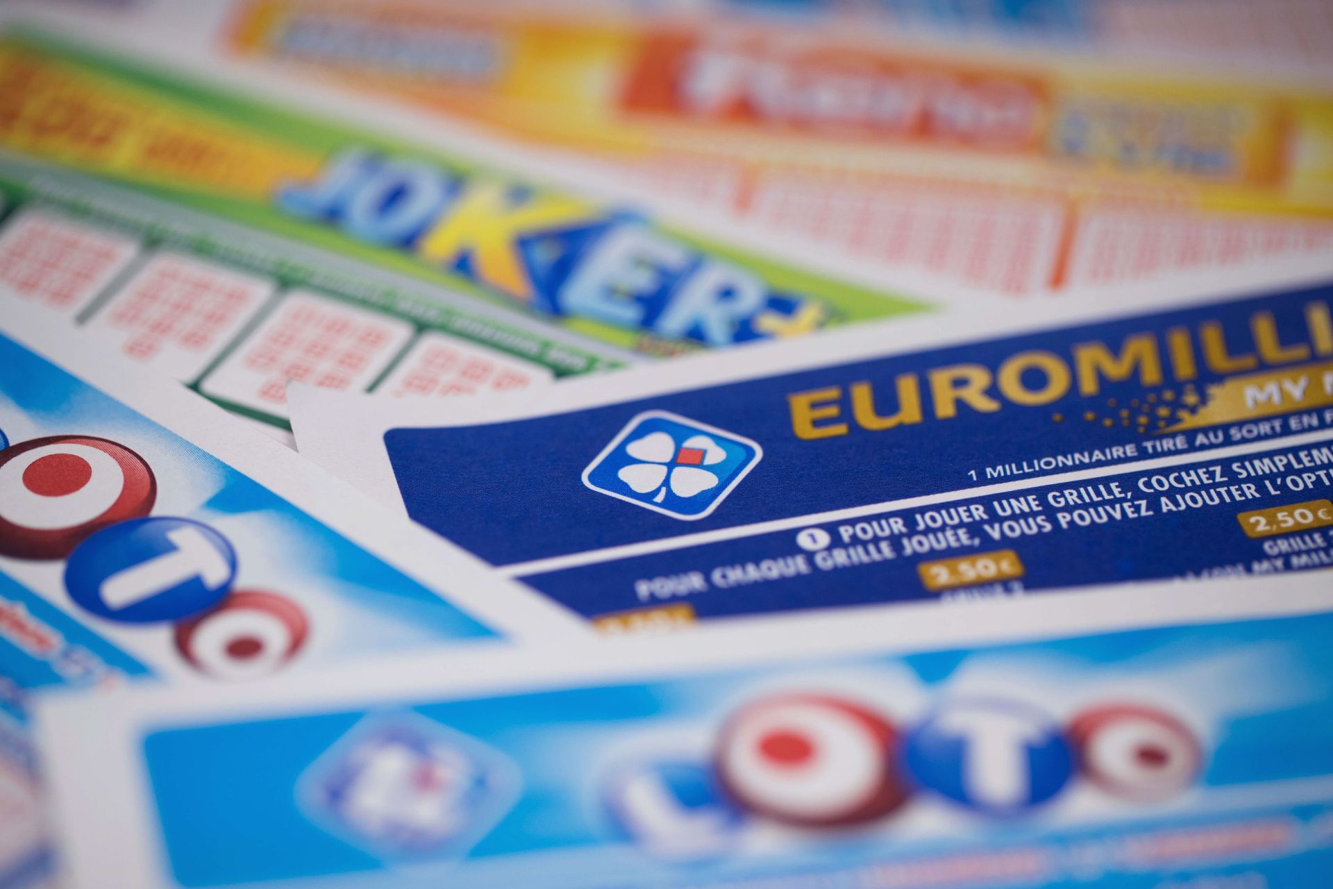 Boletos de Euromillones y Loto.