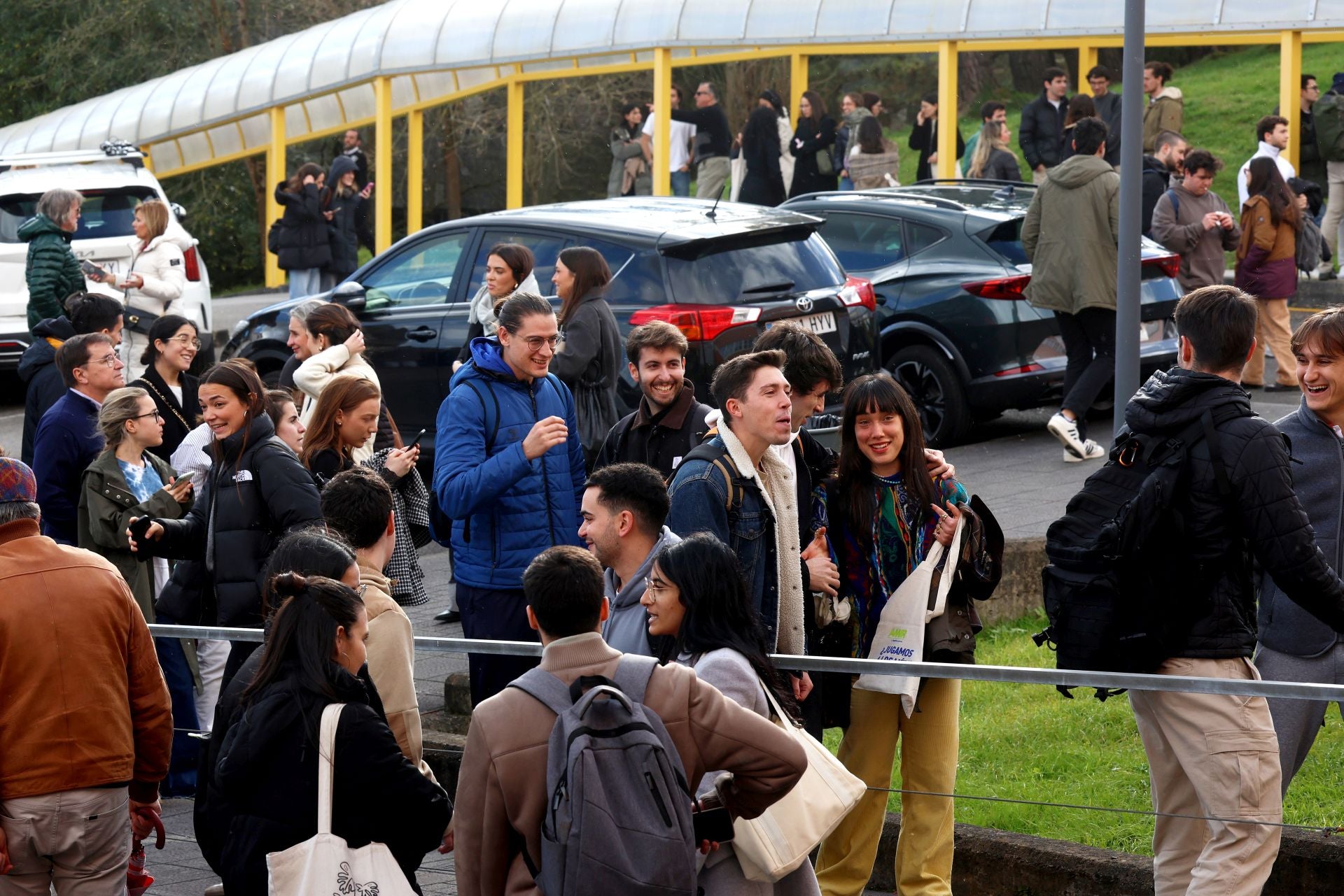 Casi dos mil aspirantes al MIR se examinan en Asturias