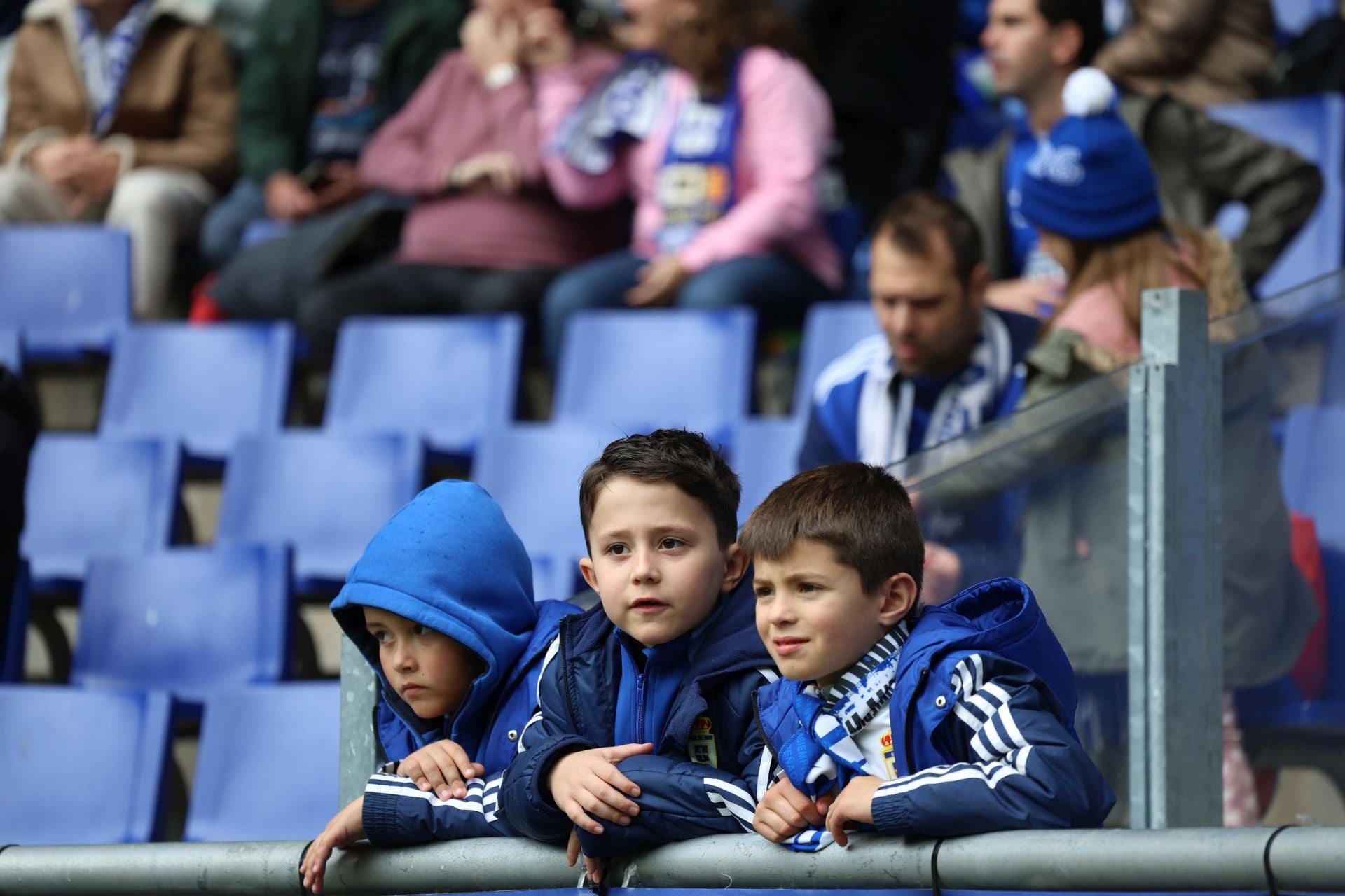 Fotos: ¿Estuviste en el Real Oviedo - Castellón? ¡Búscate!