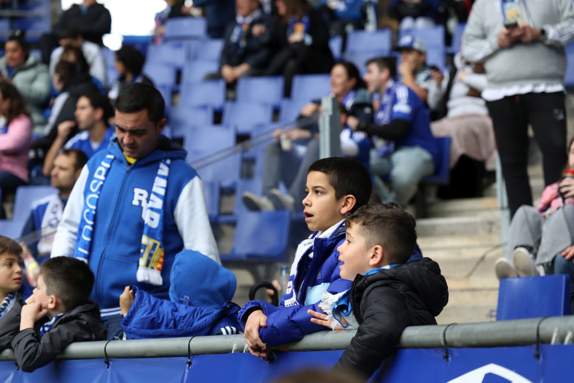 Fotos: ¿Estuviste en el Real Oviedo - Castellón? ¡Búscate!