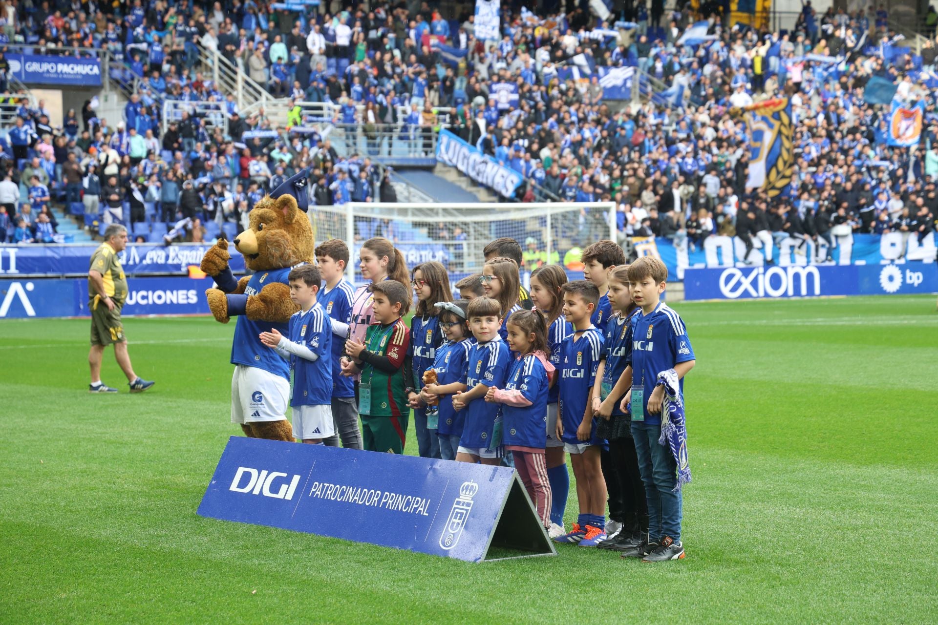 Fotos: ¿Estuviste en el Real Oviedo - Castellón? ¡Búscate!