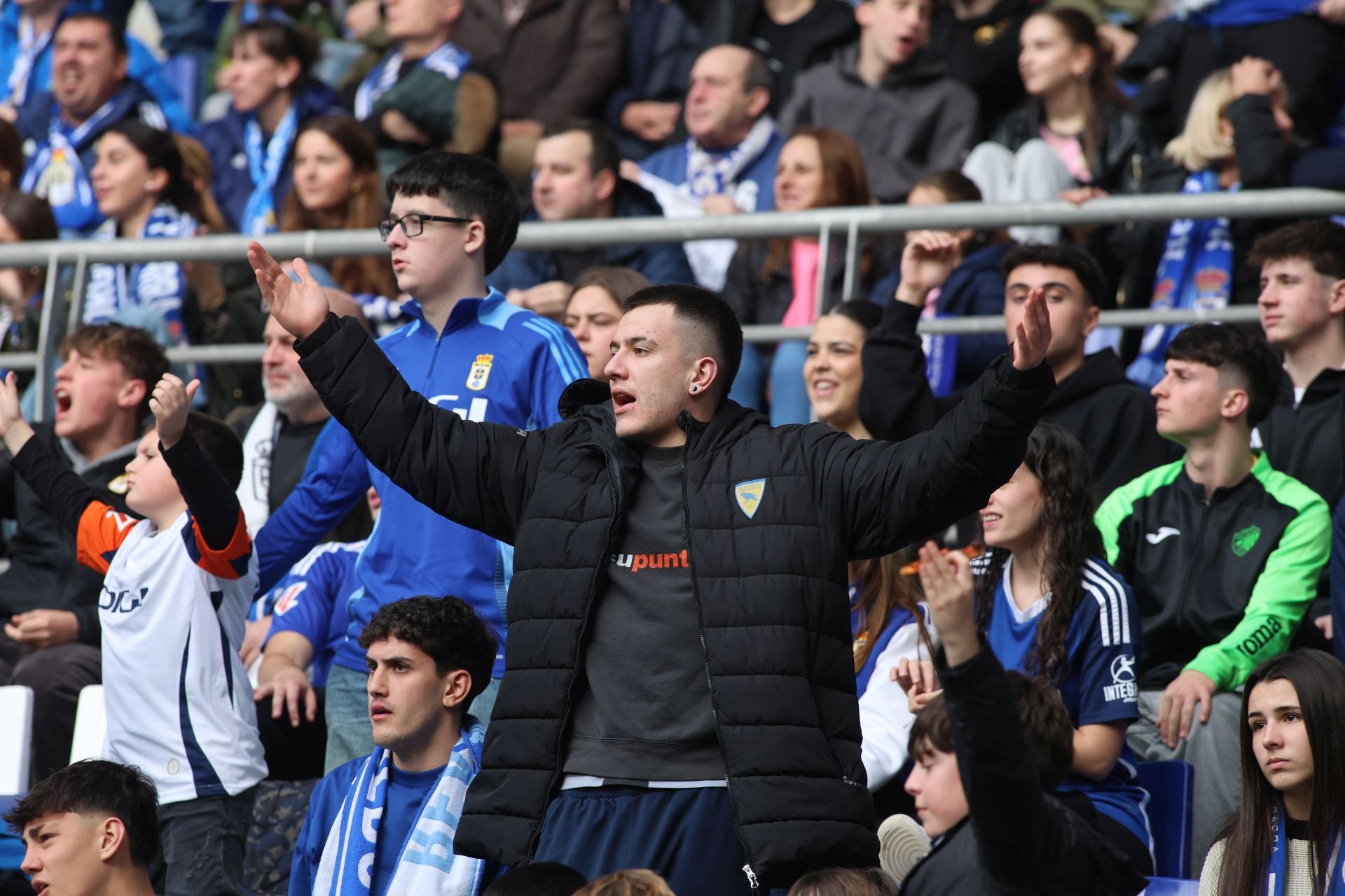 Fotos: ¿Estuviste en el Real Oviedo - Castellón? ¡Búscate!