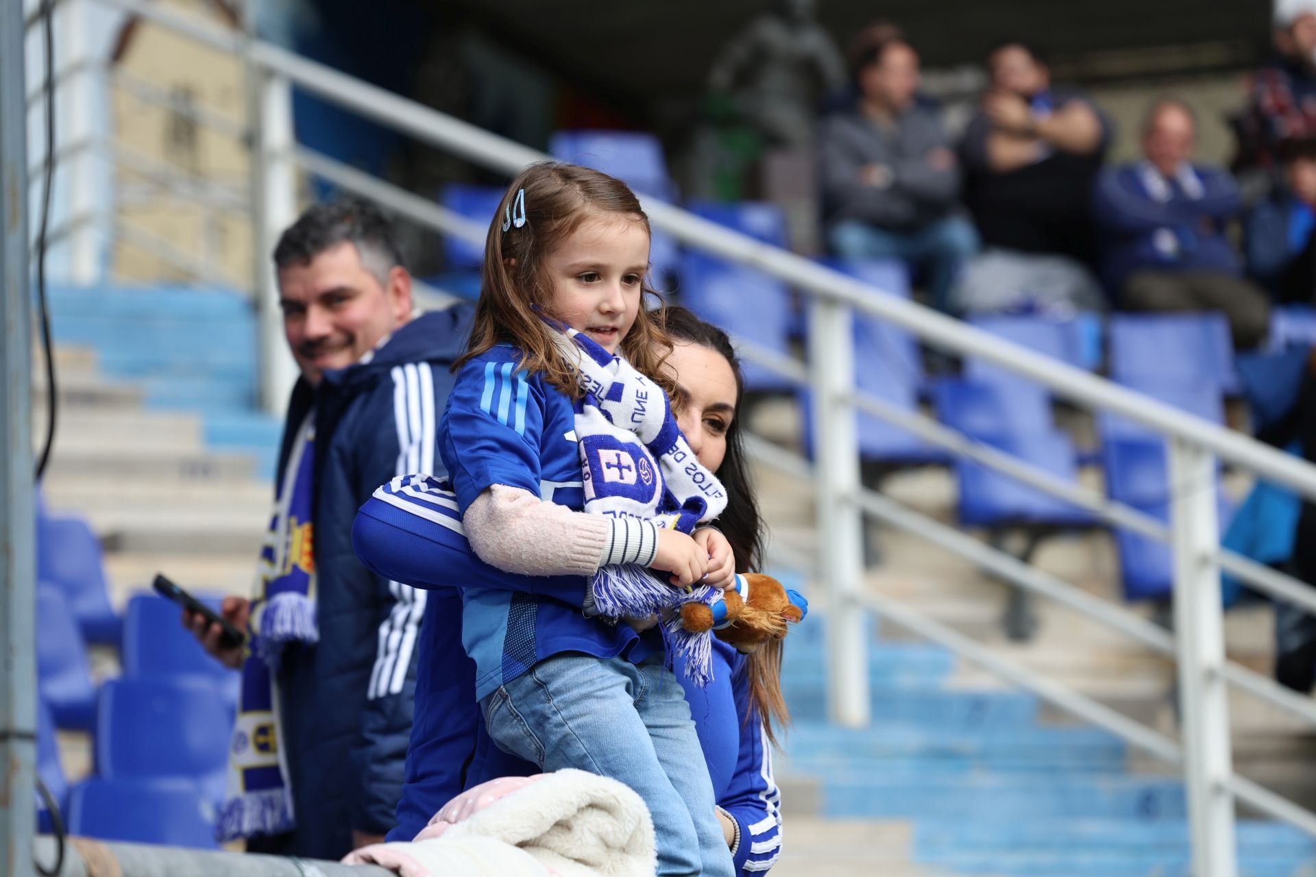 Fotos: ¿Estuviste en el Real Oviedo - Castellón? ¡Búscate!