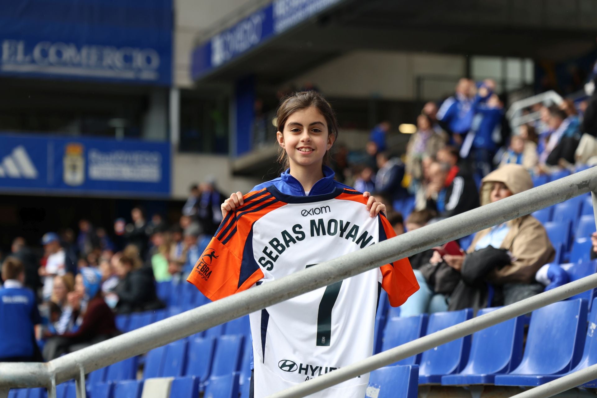 Fotos: ¿Estuviste en el Real Oviedo - Castellón? ¡Búscate!