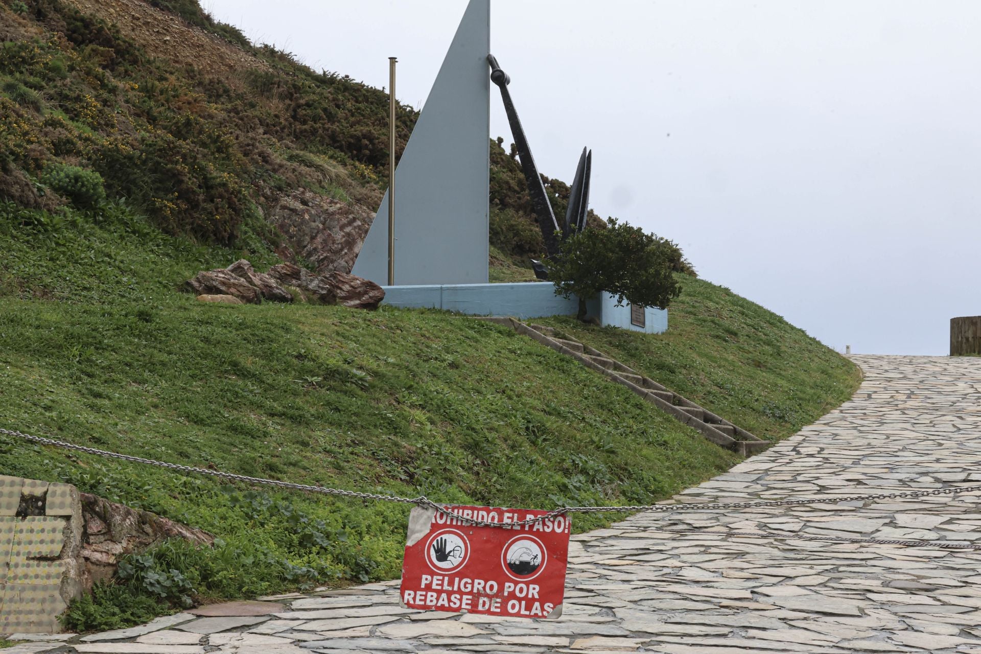 La borrasca &#039;Herminia&#039; golpea Asturias: los efectos del fuerte viento