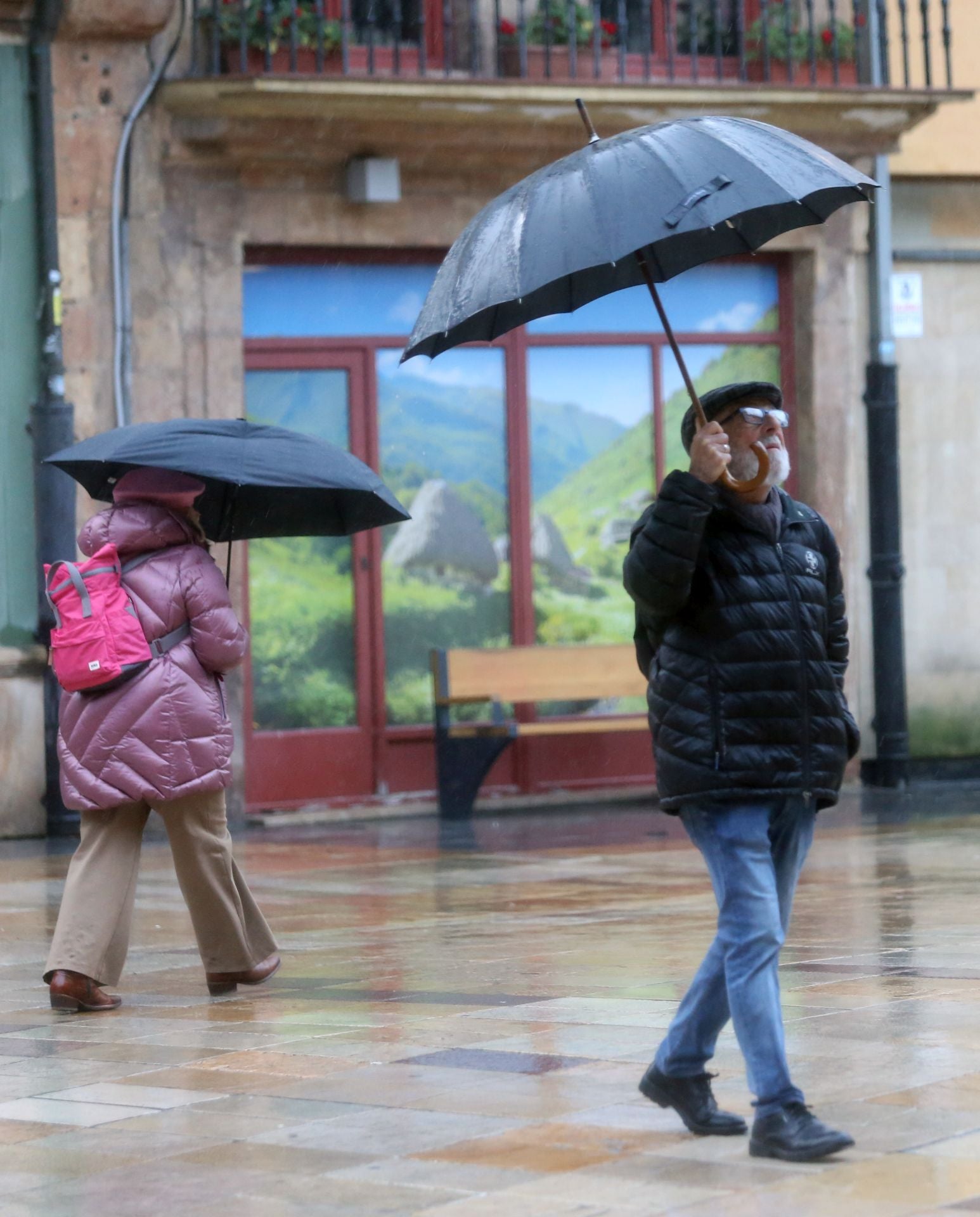 Nieve, mucho viento y fuerte oleaje en Asturias por cupla de &#039;Ivo&#039;