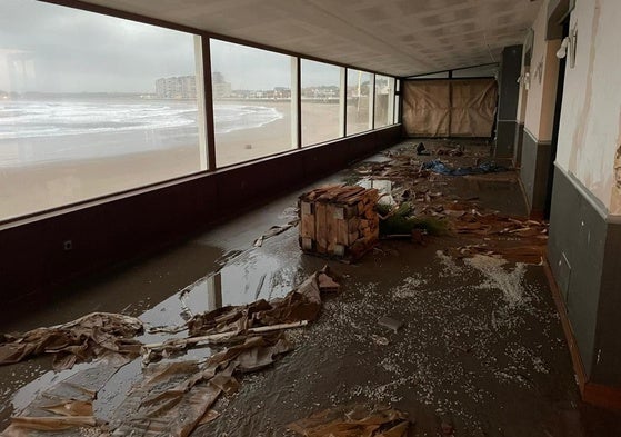 Así quedó por dentro el Real Balneario de Salinas.