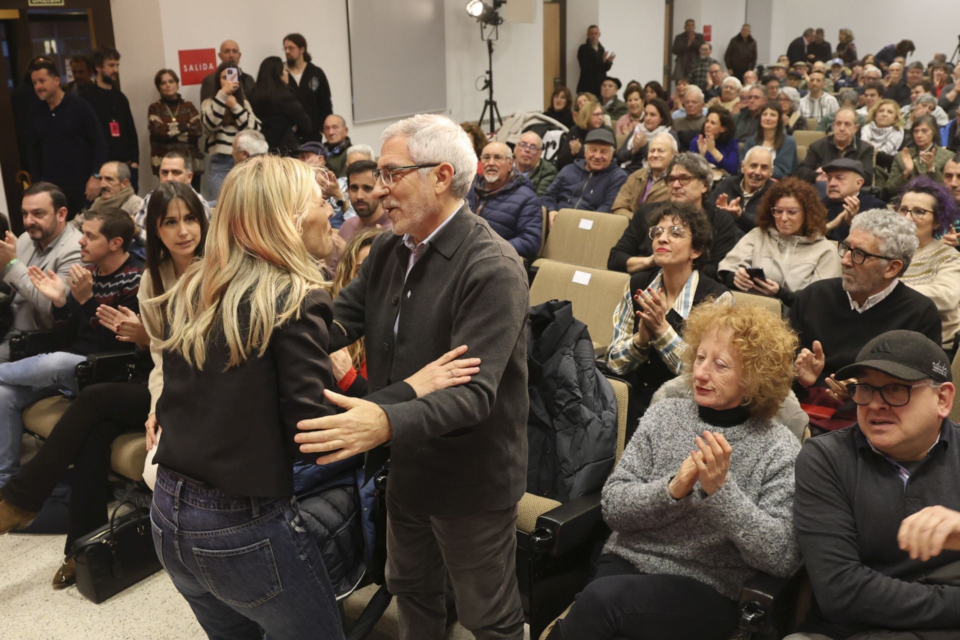 Yolanda Díaz alza la voz en Gijón por la reducción de la jornada